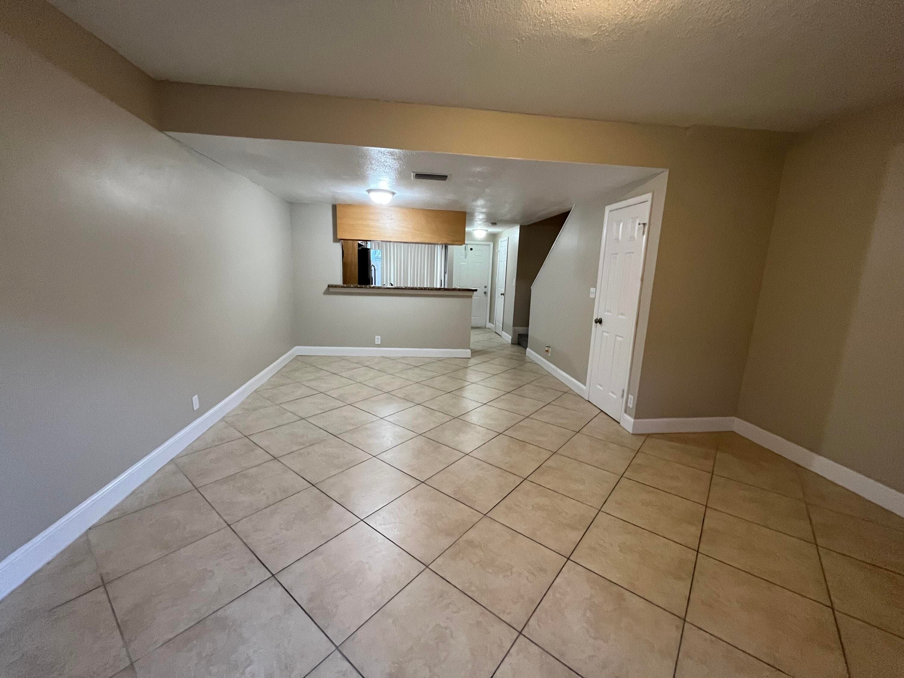 2589 NE 15th Street, Pompano Beach, FL 33062 — photo 15 of 39