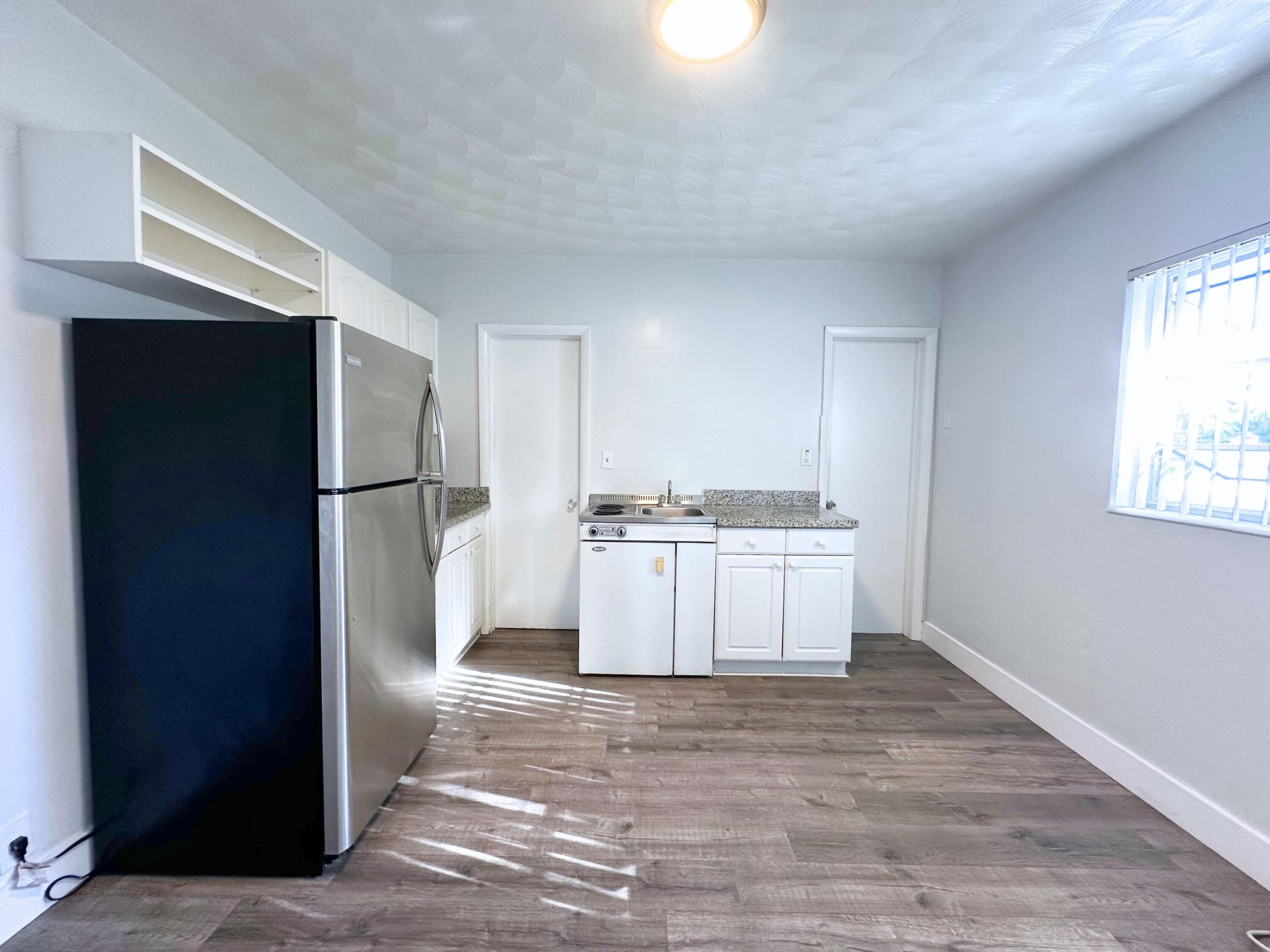 312 NE 15th Avenue 10, Fort Lauderdale, FL 33301 — photo 1 of 11