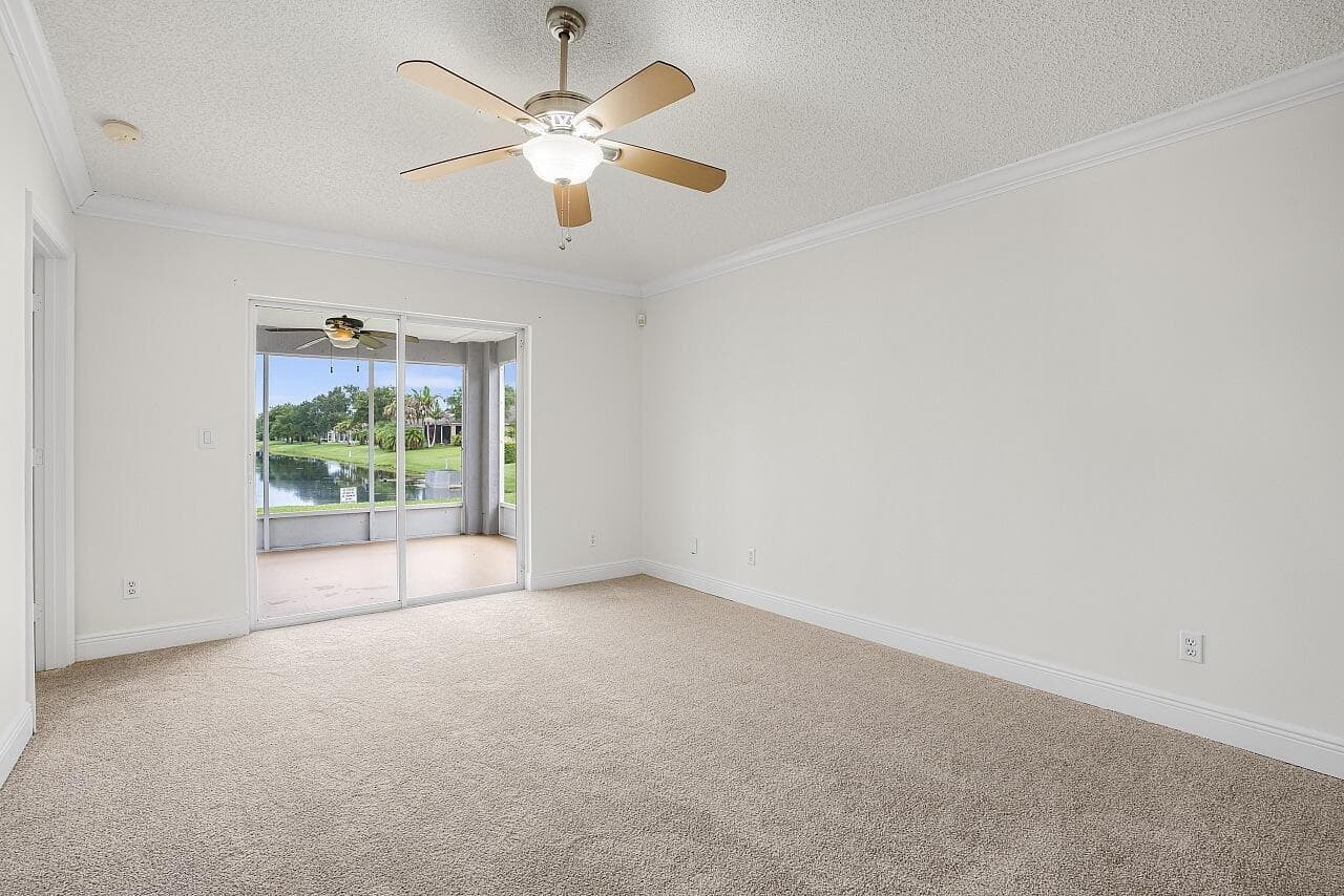966 E 13th Square, Vero Beach, FL 32960 — photo 13 of 33