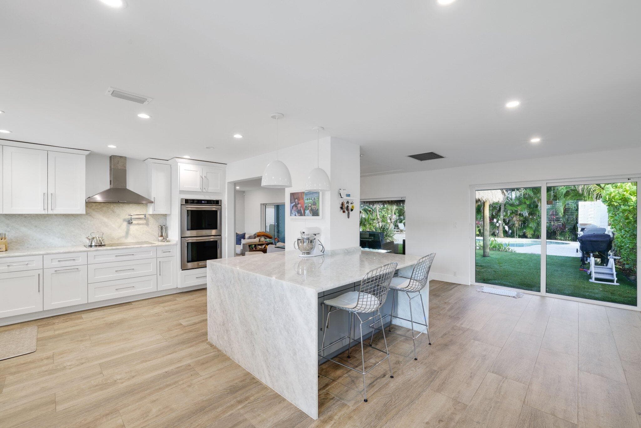 418 Oyster Road, North Palm Beach, FL 33408 — photo 12 of 45