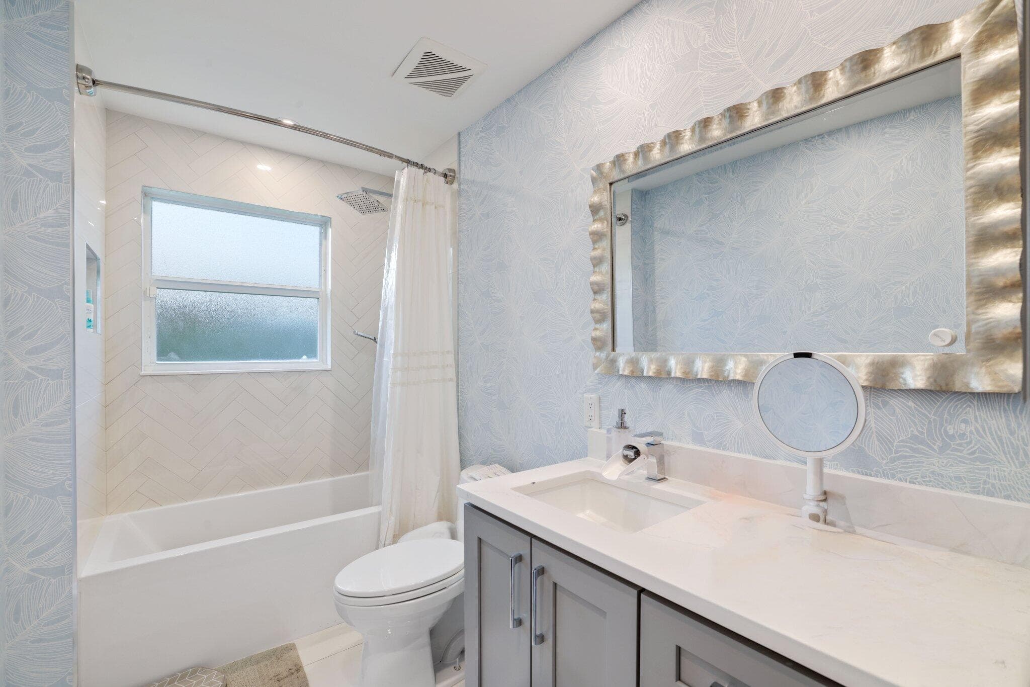 418 Oyster Road, North Palm Beach, FL 33408 — photo 21 of 45