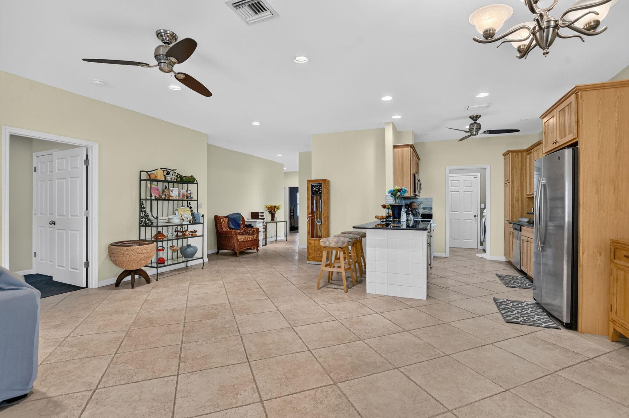 459 NE 1st Avenue, Deerfield Beach, FL 33441 — photo 14 of 54