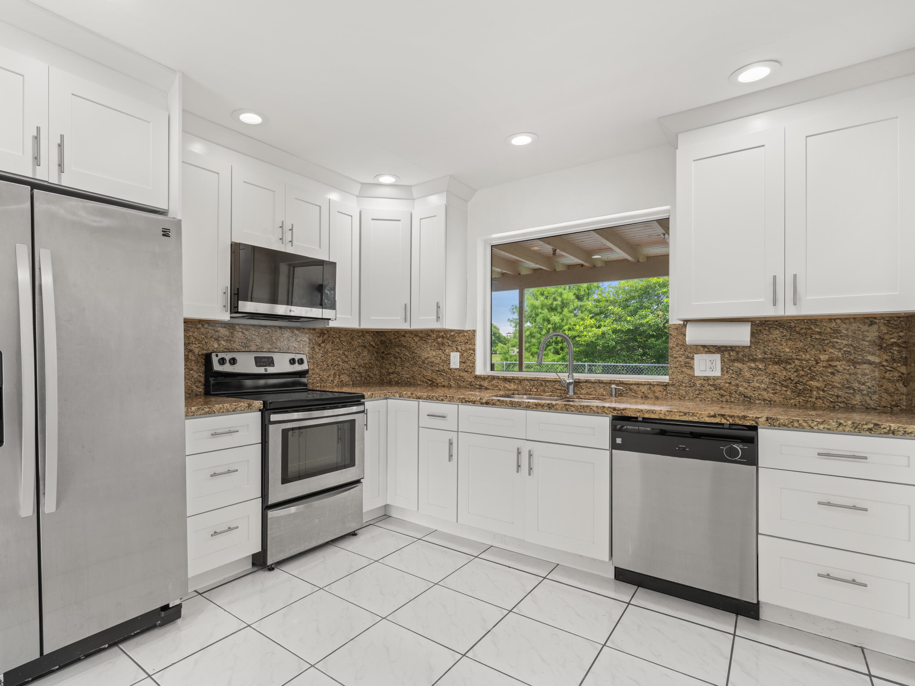 5317 SW 120th Avenue, Cooper City, FL 33330 — photo 9 of 35