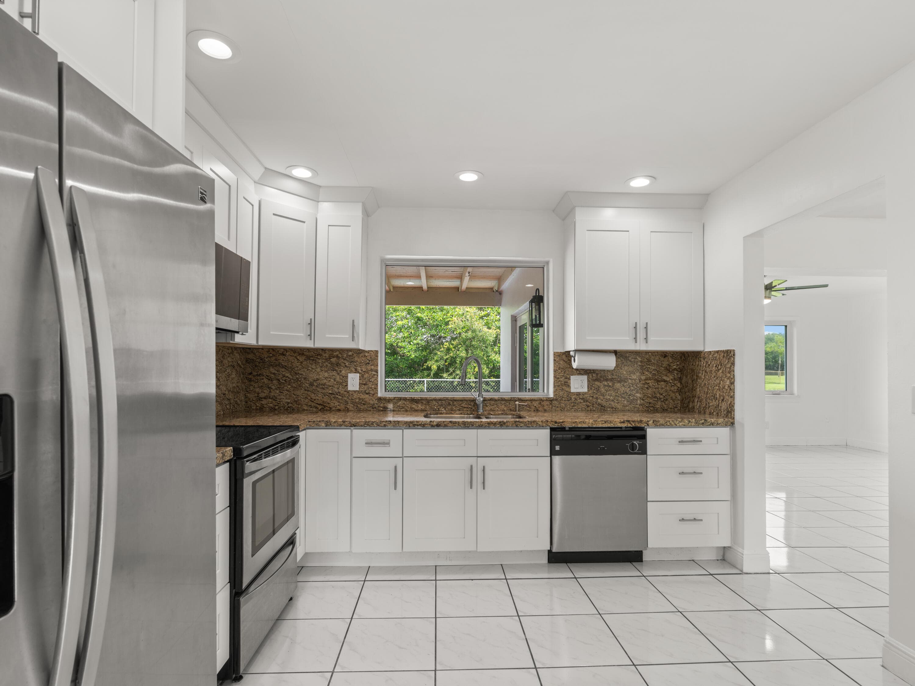 5317 SW 120th Avenue, Cooper City, FL 33330 — photo 10 of 35