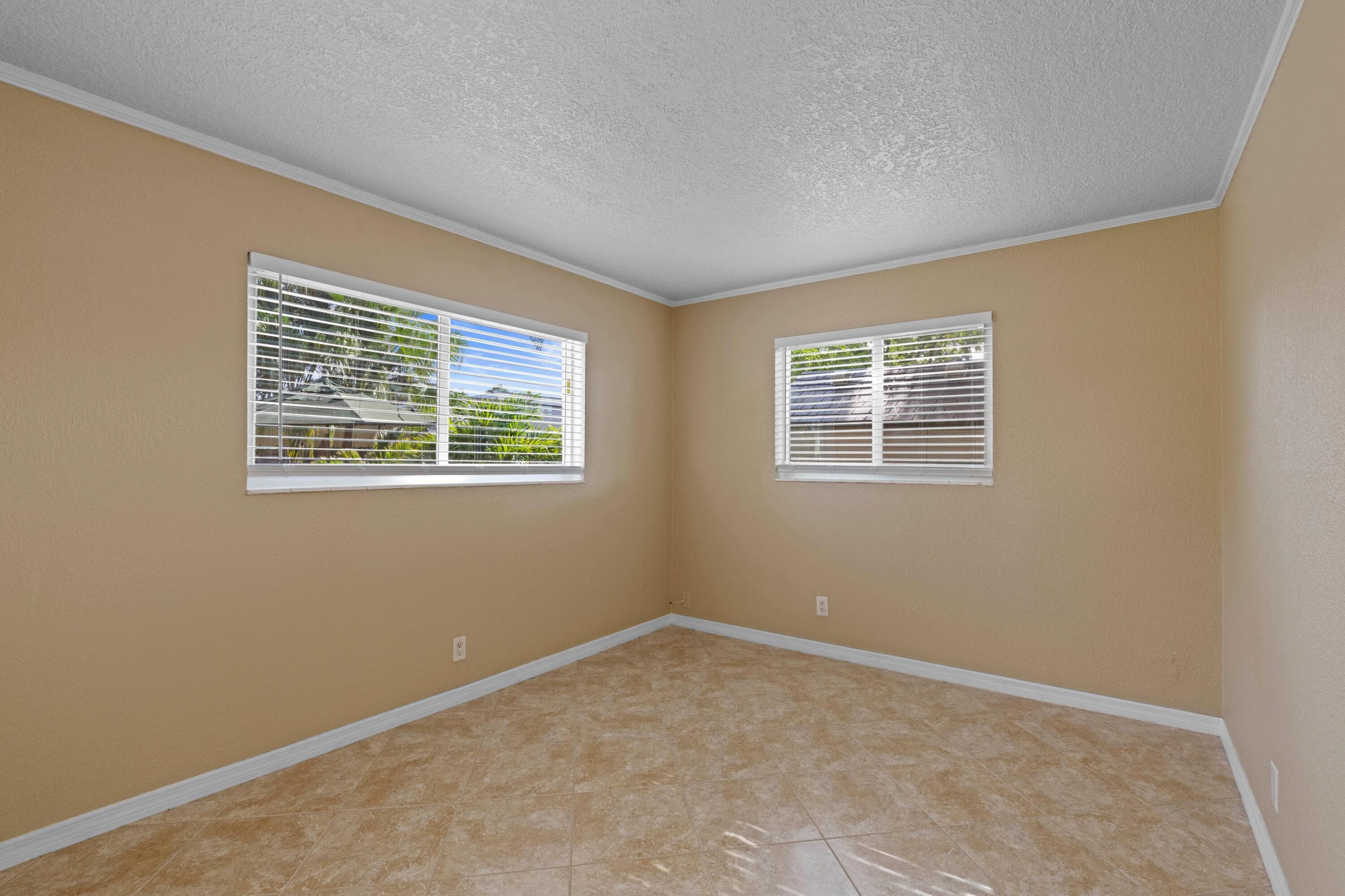 309 NE 16th Street 4, Fort Lauderdale, FL 33304 — photo 9 of 24