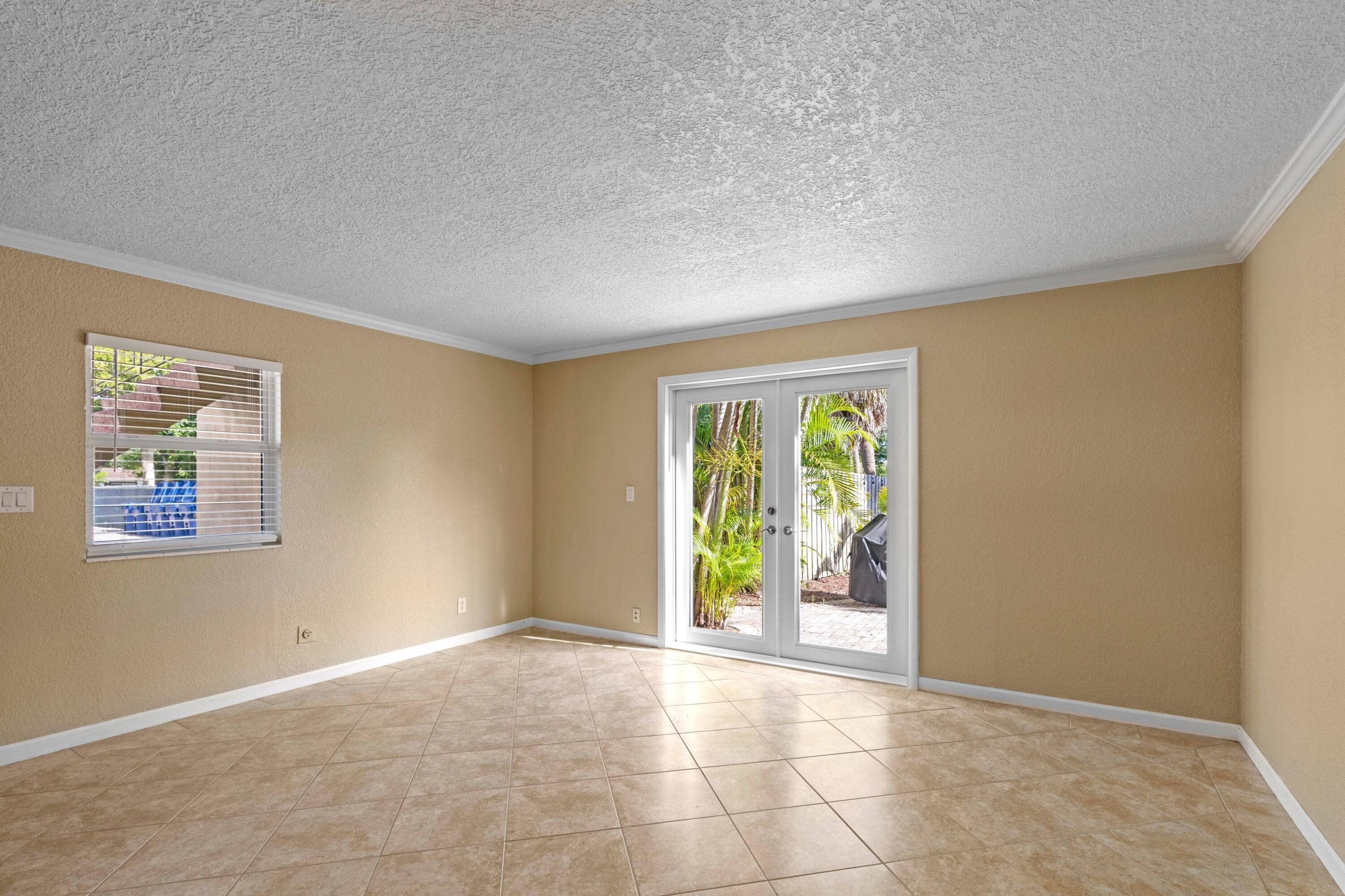 309 NE 16th Street 4, Fort Lauderdale, FL 33304 — photo 4 of 24