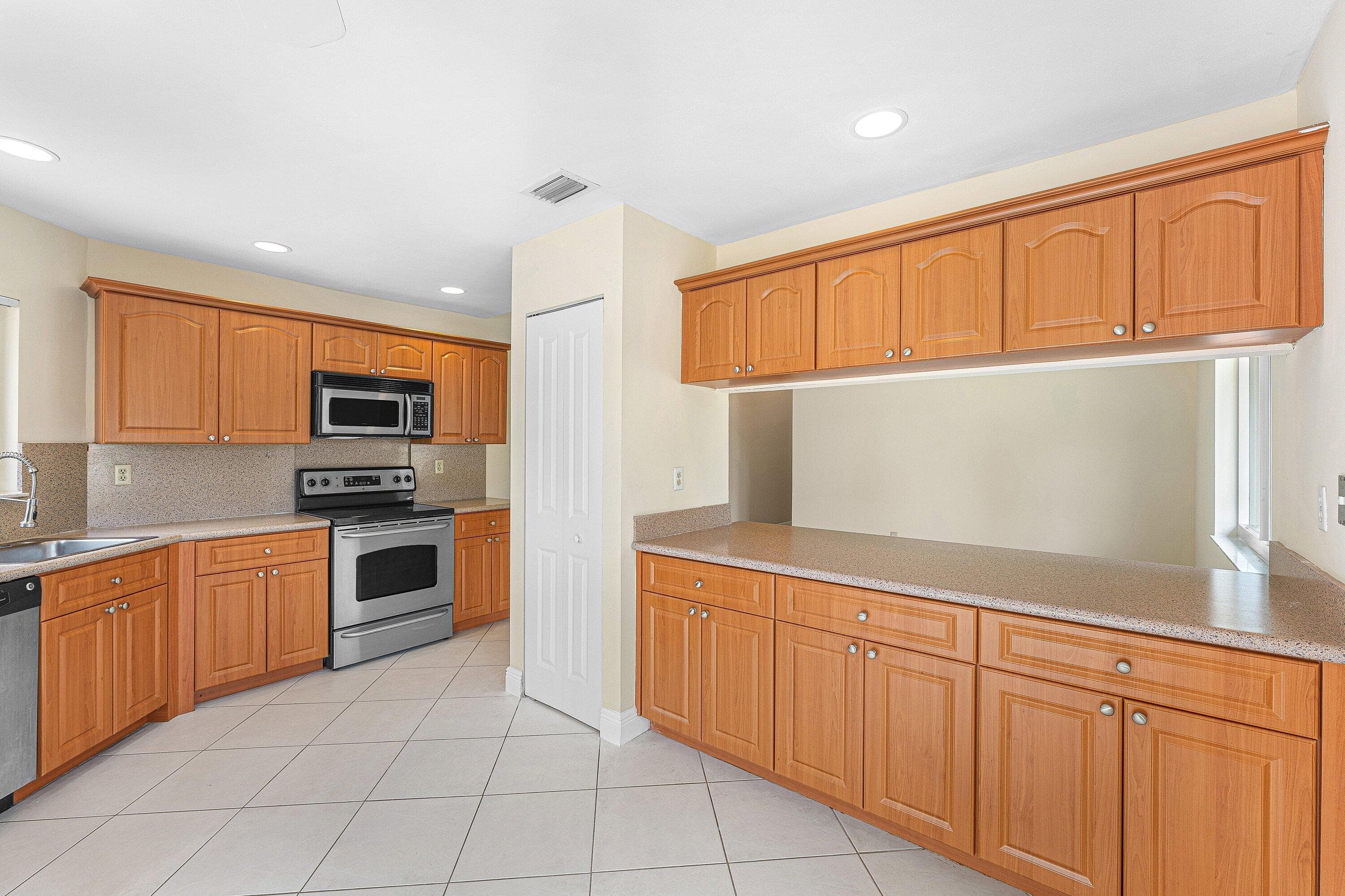 6290 Sweet Maple Lane, Boca Raton, FL 33433 — photo 13 of 28