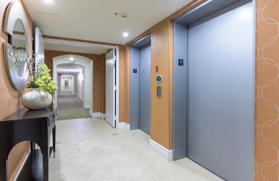 651 Okeechobee Boulevard Unit 309, West Palm Beach, FL 33401 — photo 15 of 19