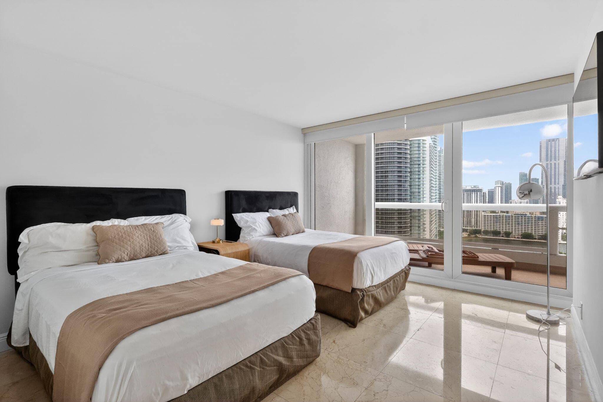 1717 N Bayshore Drive A-2935, Miami, FL 33132 — photo 39 of 68