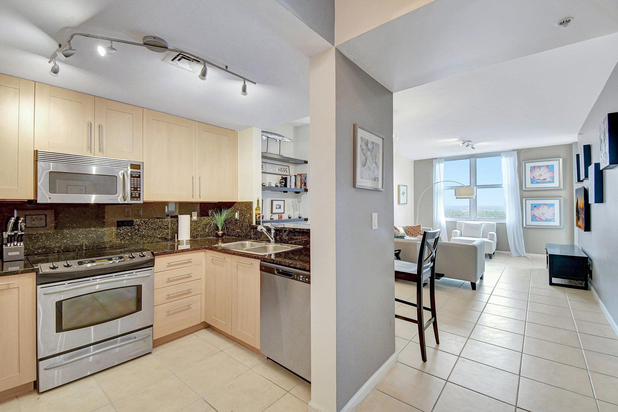 511 SE 5th Avenue 2315, Fort Lauderdale, FL 33301 — photo 3 of 28