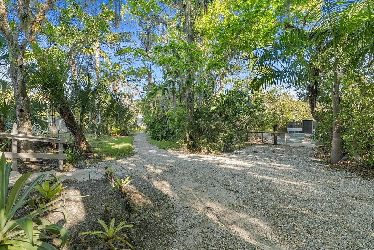 431 Tamarind Place, Vero Beach, FL 32962 — photo 49 of 50