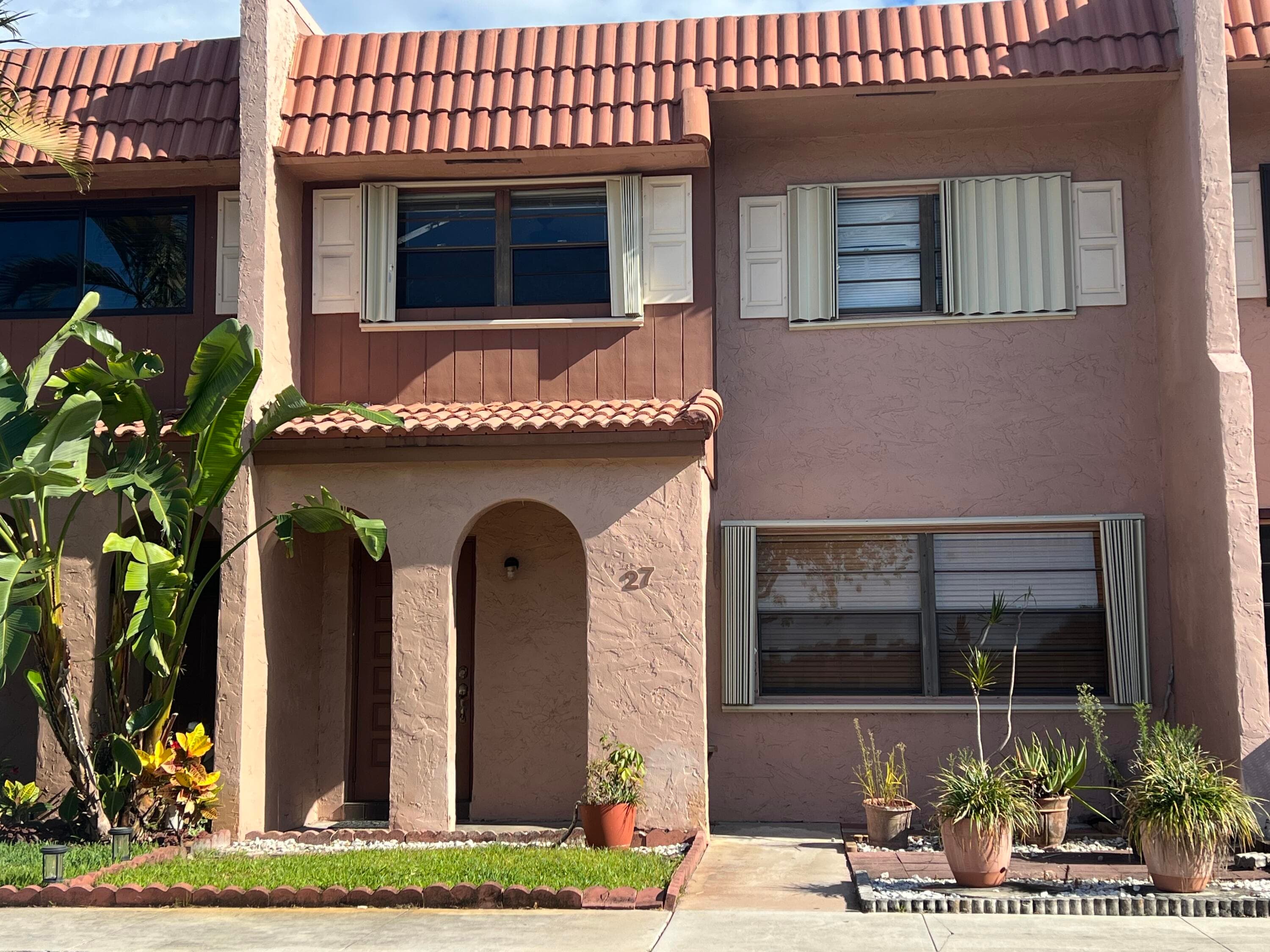 27 Matador Lane 6-20, Davie, FL 33324 — photo 1 of 20