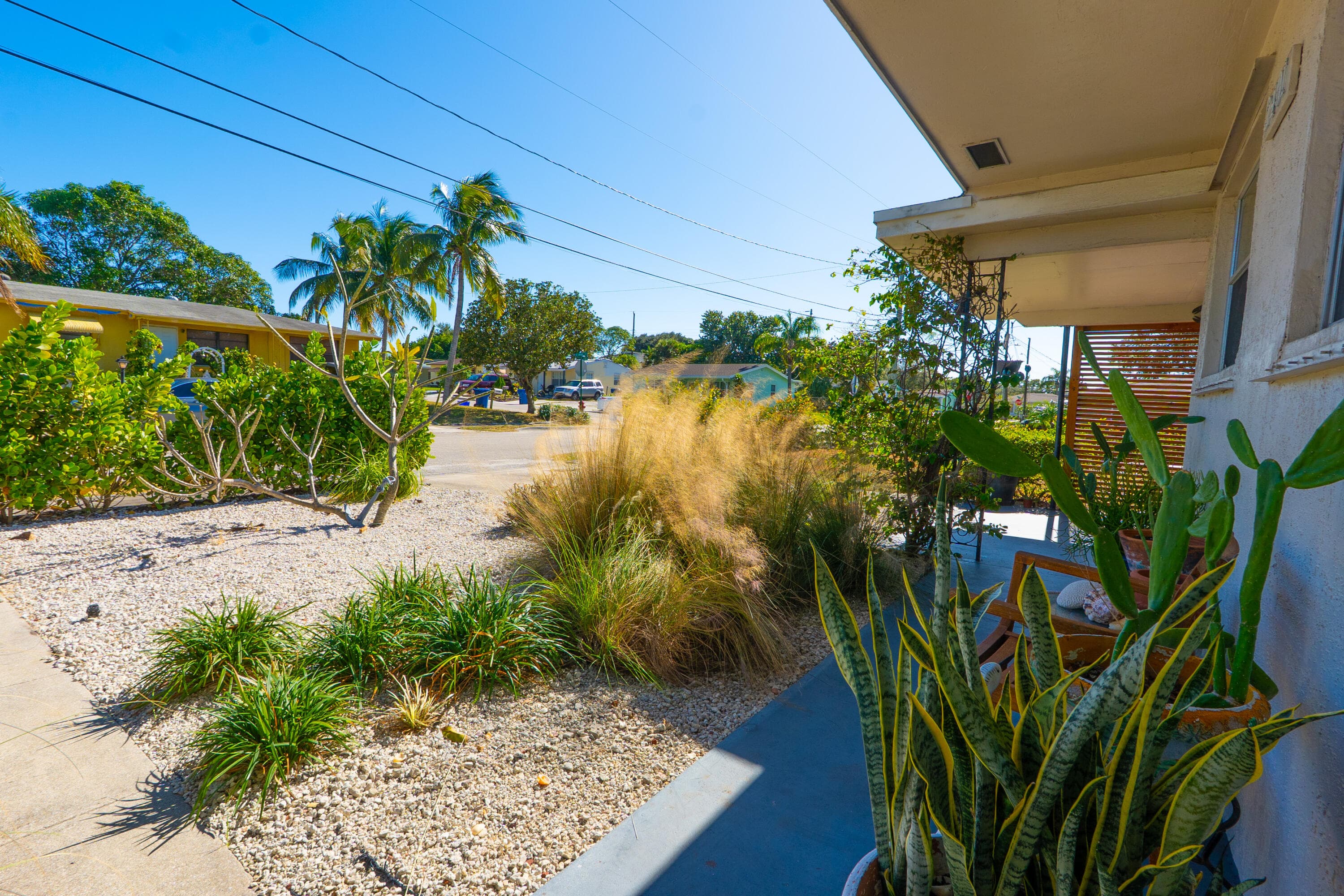 2401 Avenue Q, West Palm Beach, FL 33404 — photo 10 of 60