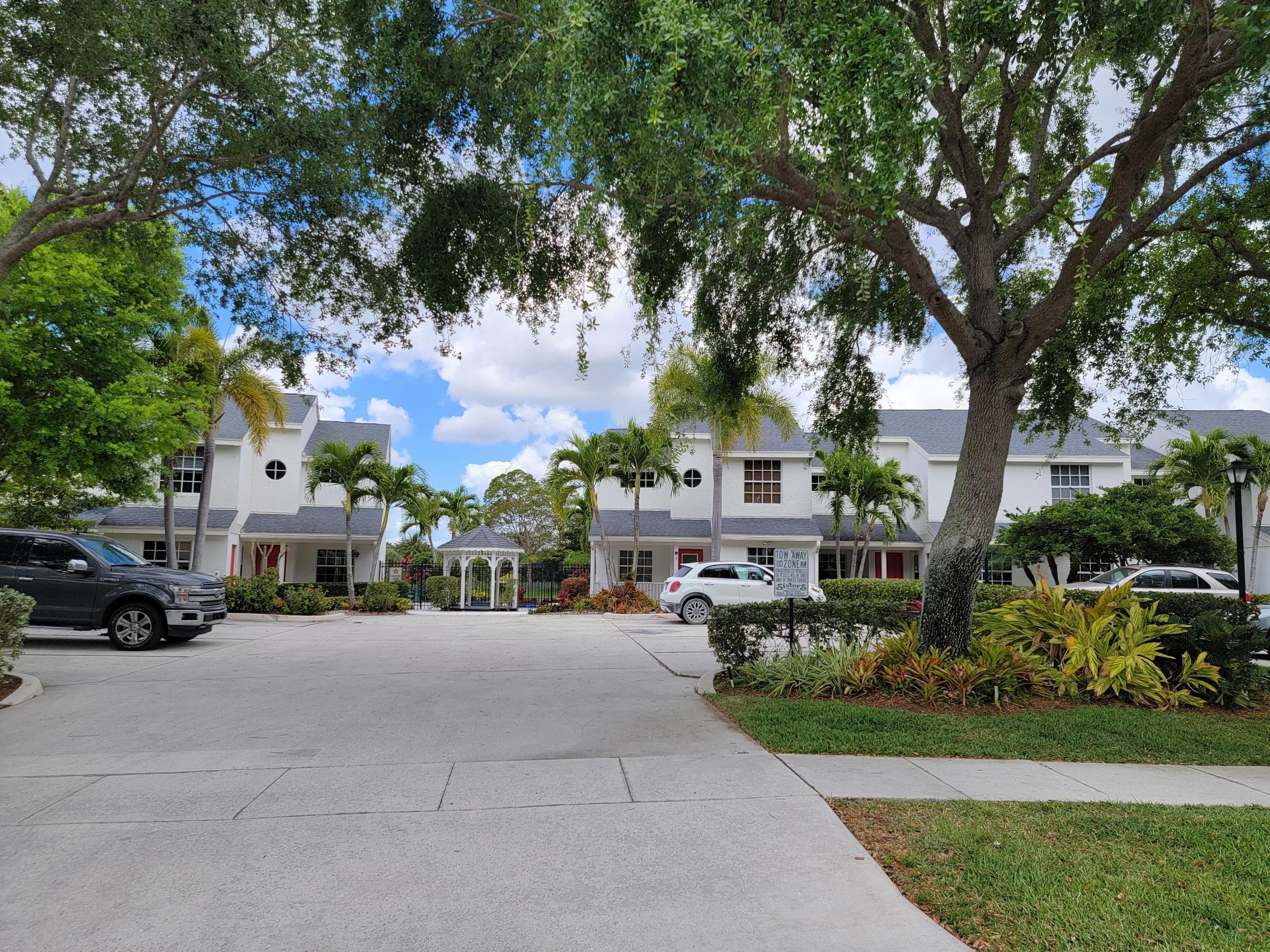 12574 Westhampton Circle I, Wellington, FL 33414 — photo 2 of 13
