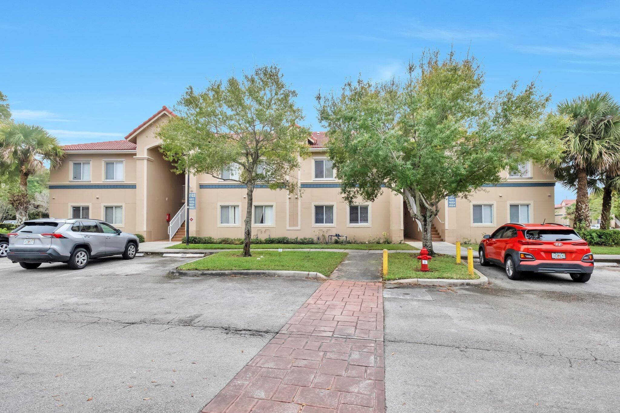1103 Golden Lakes Boulevard 1013, West Palm Beach, FL 33411 — photo 4 of 26