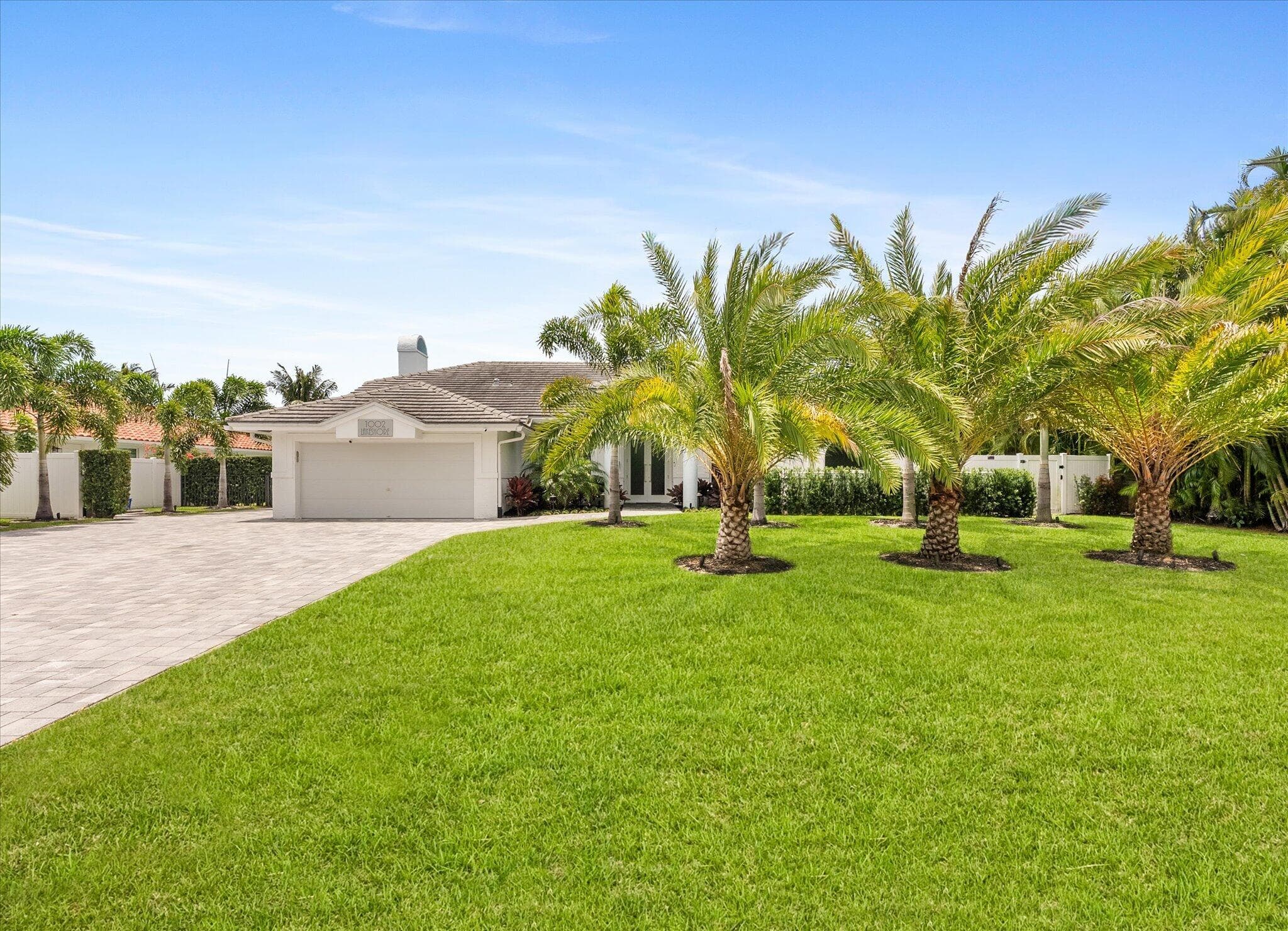 1002 Lake Shore Drive, Delray Beach, FL 33444 — photo 15 of 89