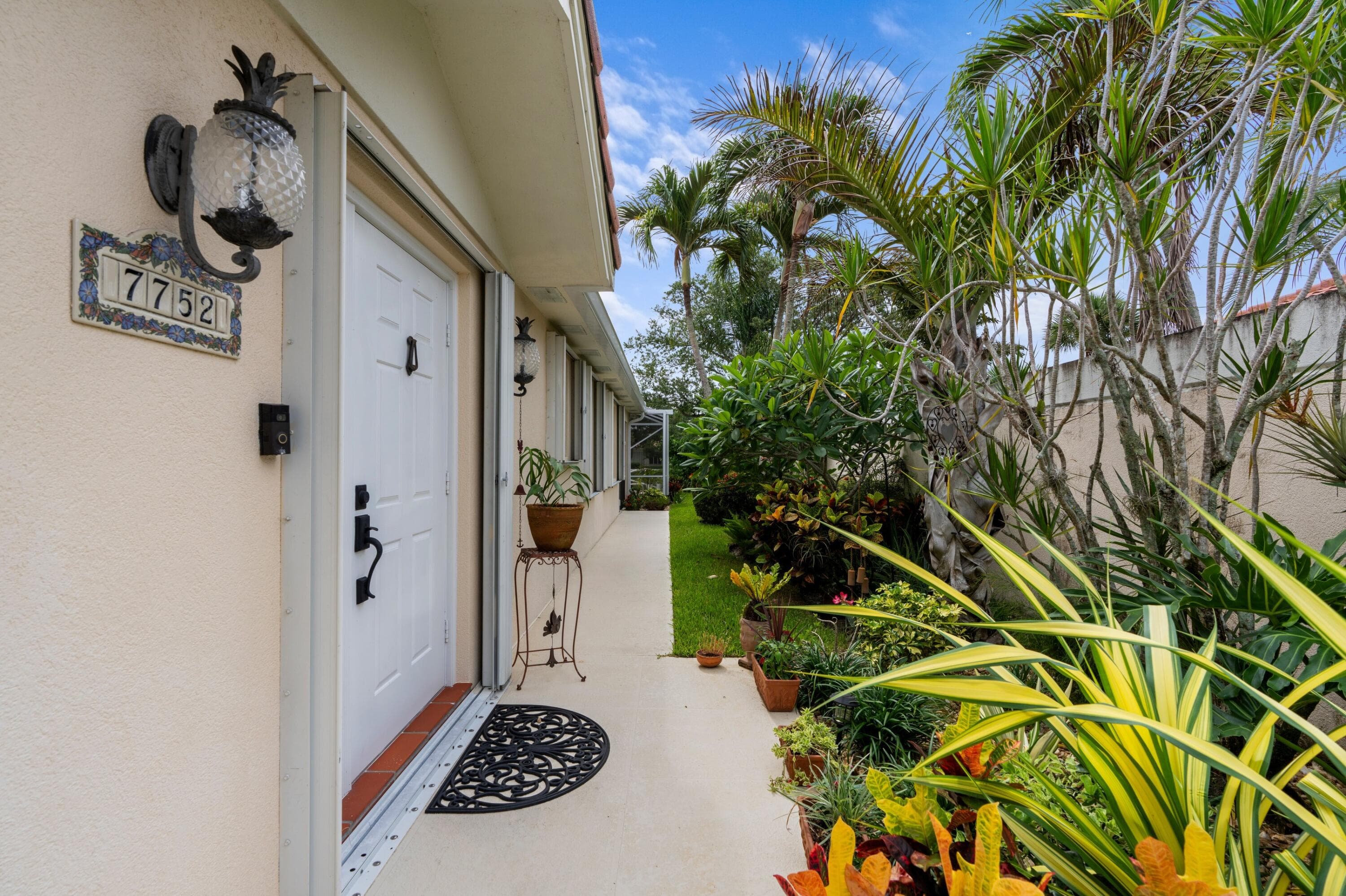 7752 Nile River Road, West Palm Beach, FL 33411 — photo 9 of 49
