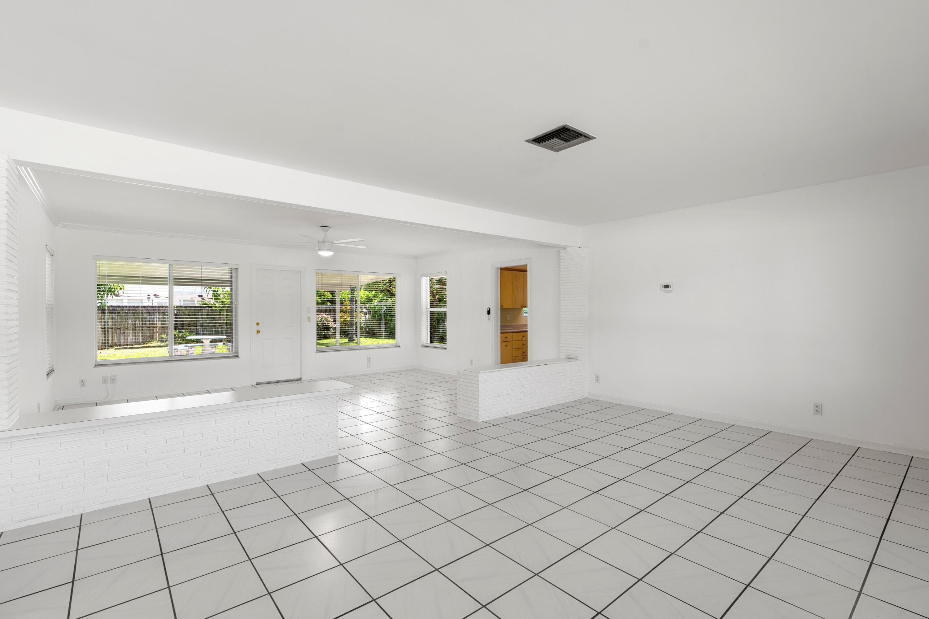 360 Palmetto Street, West Palm Beach, FL 33405 — photo 12 of 38