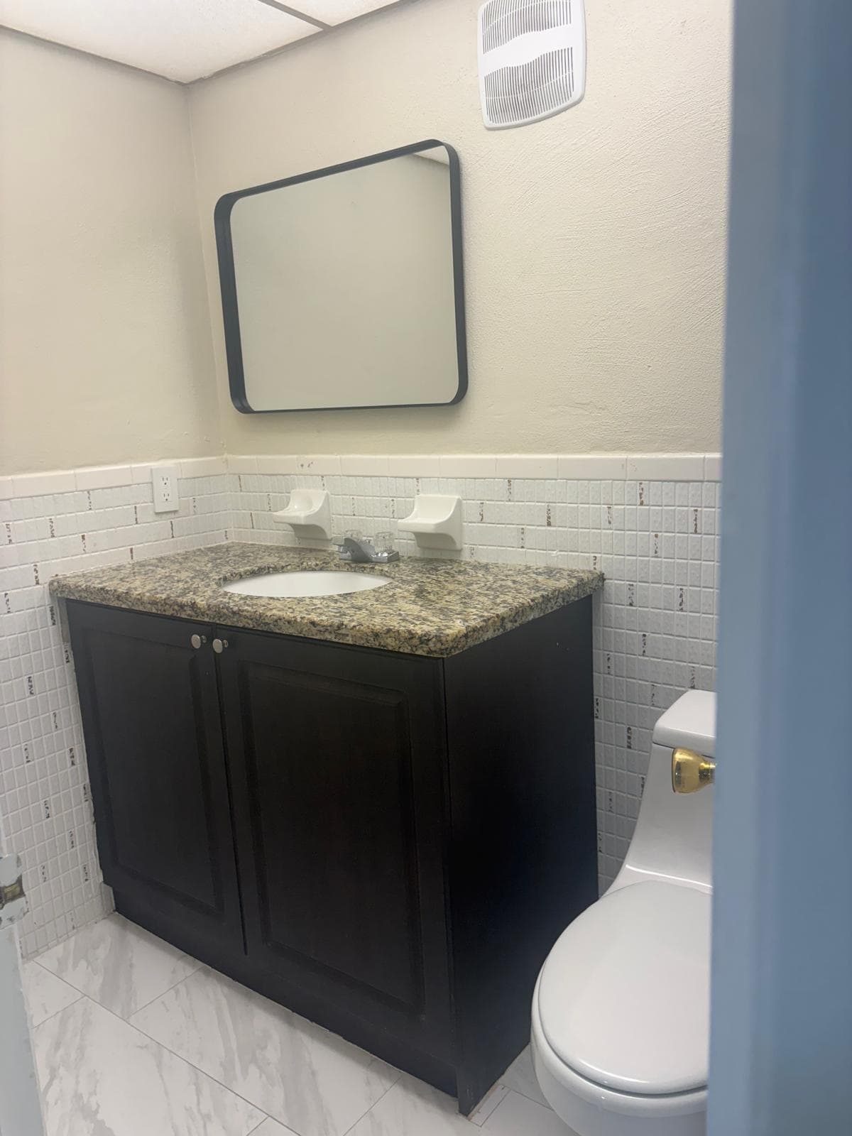 5861 NW 16th Place 307, Sunrise, FL 33313 — photo 3 of 15