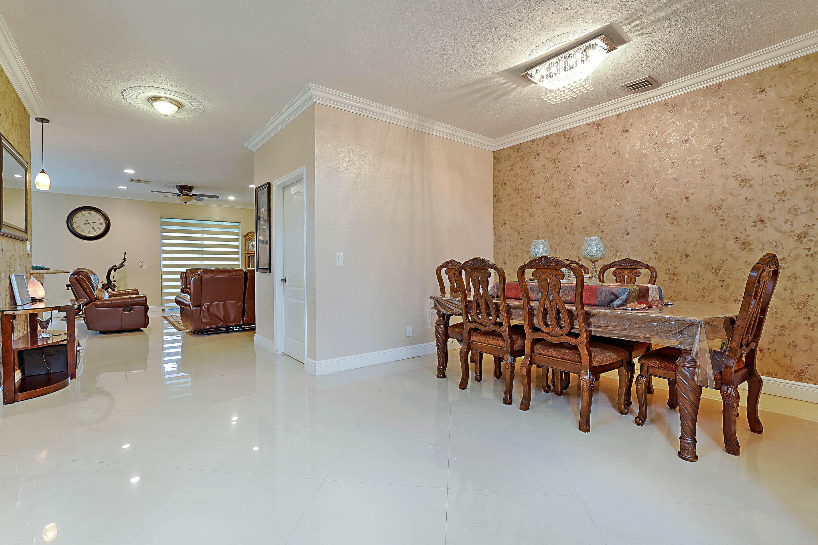6401 SW 195th Avenue, Fort Lauderdale, FL 33332 — photo 8 of 48
