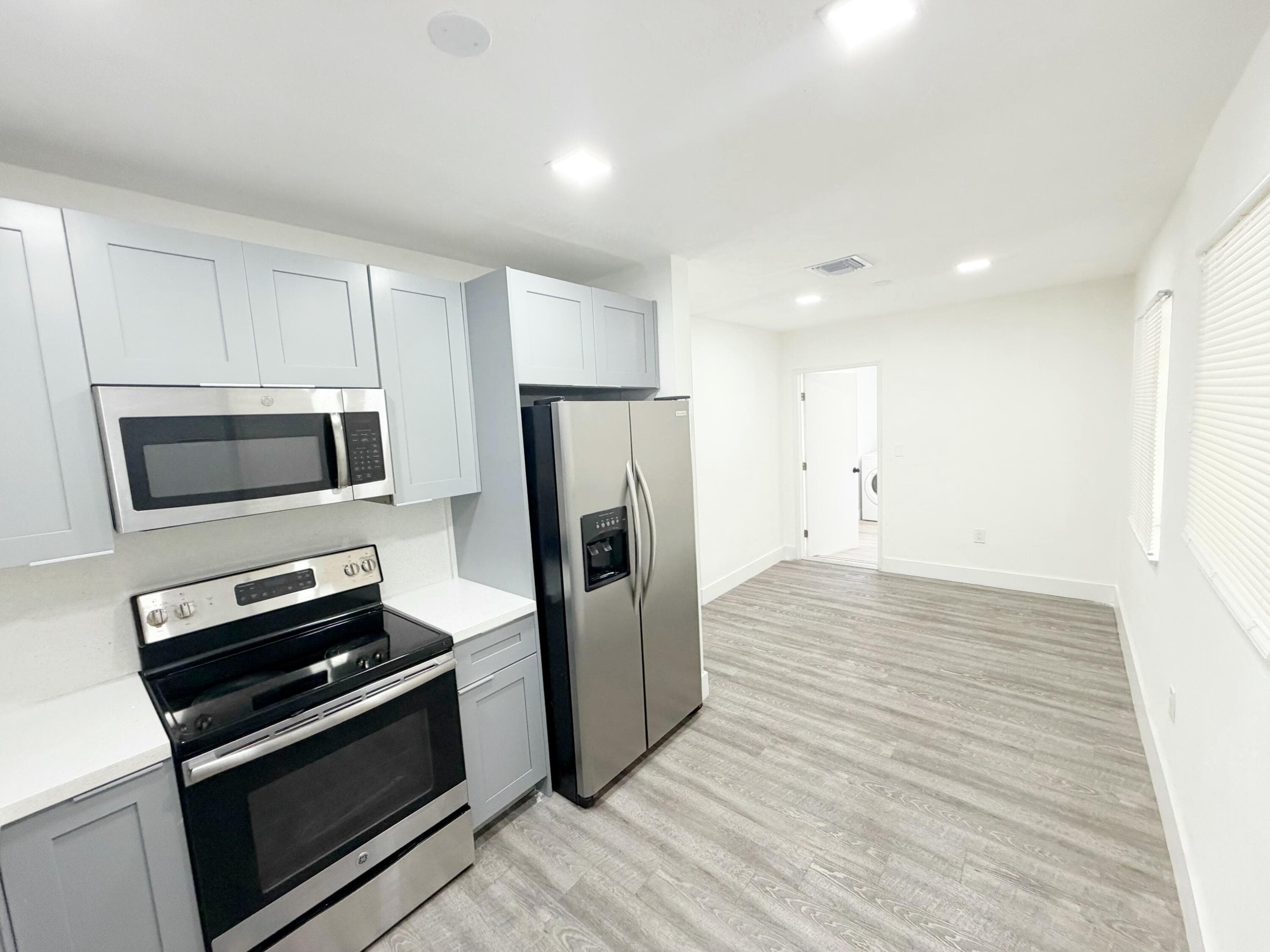 1135 NW 127th Street, North Miami, FL 33168 — photo 8 of 36