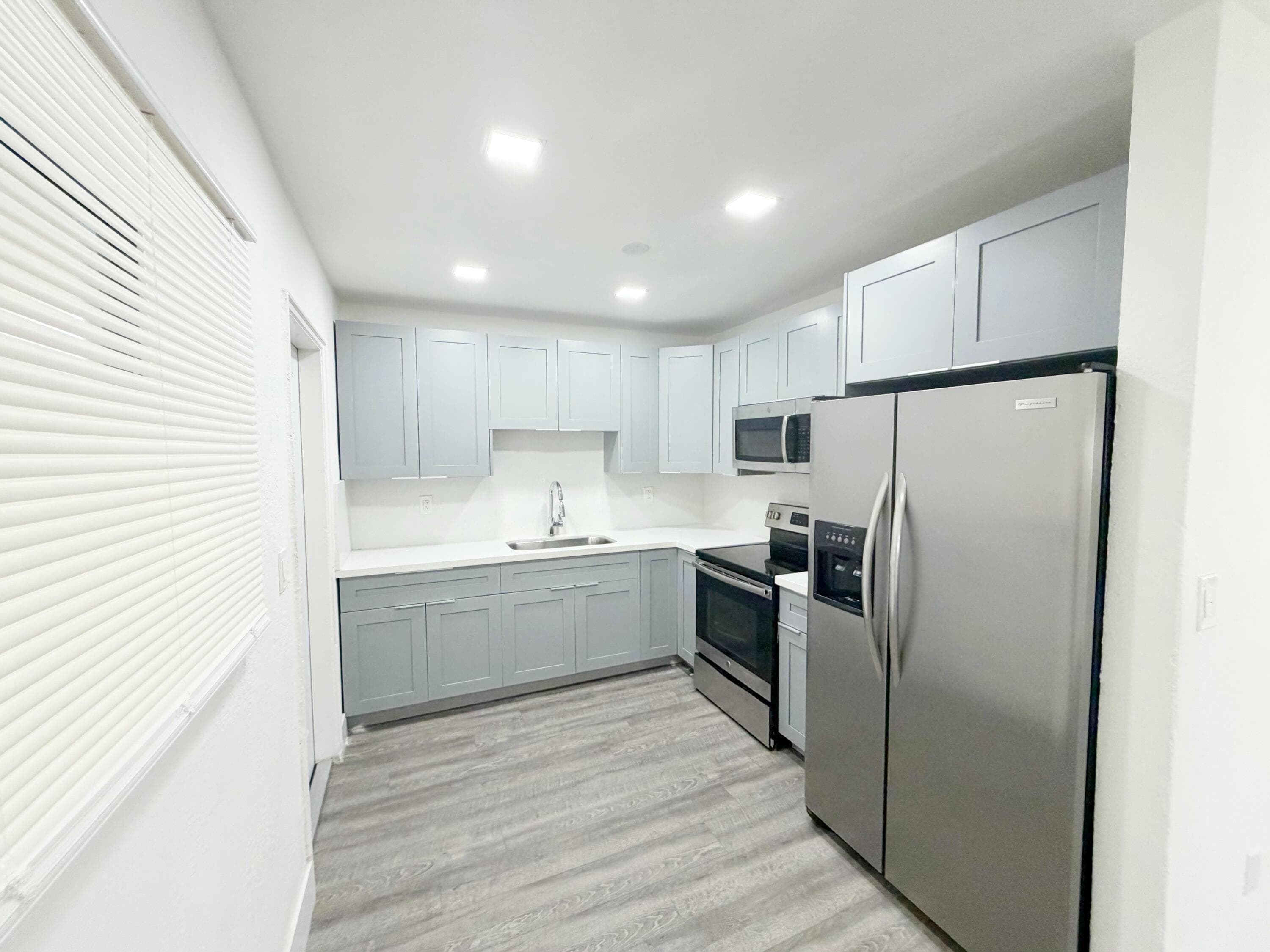 1135 NW 127th Street, North Miami, FL 33168 — photo 9 of 36