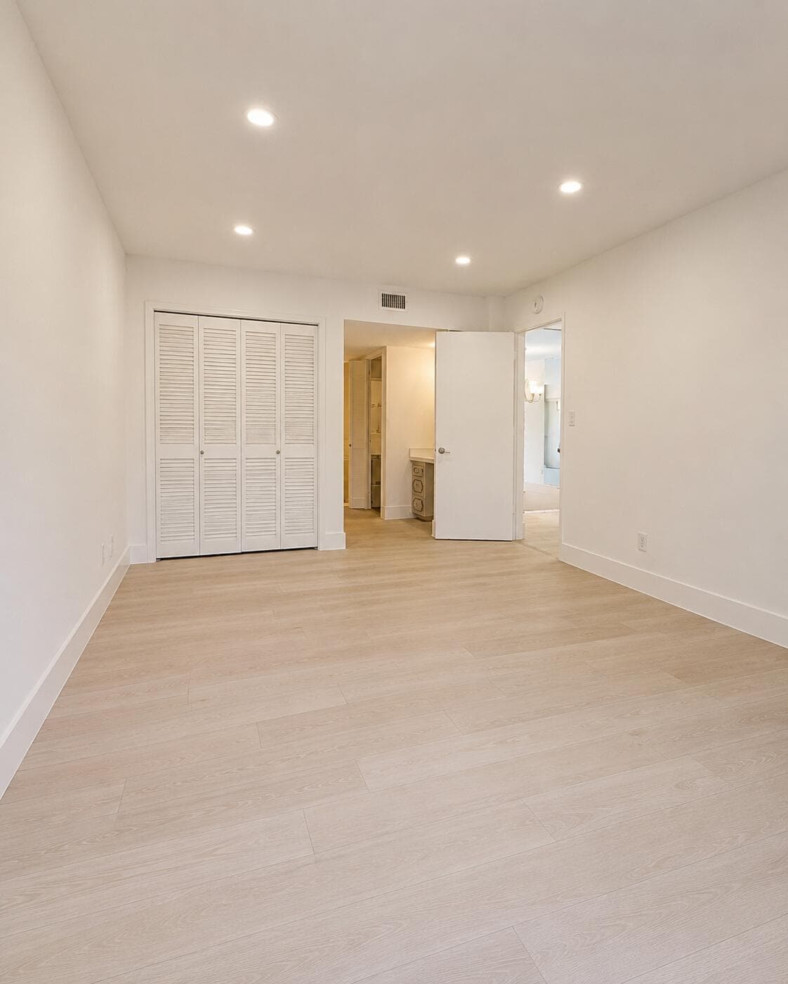 2900 N Palm Aire Drive 307, Pompano Beach, FL 33069 — photo 12 of 20