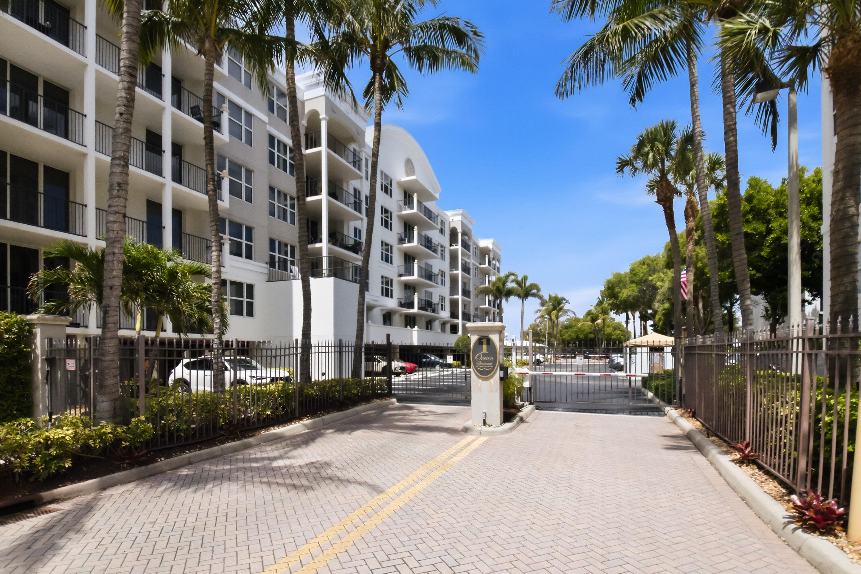 191 SE 20th Avenue 210, Deerfield Beach, FL 33441 — photo 52 of 56
