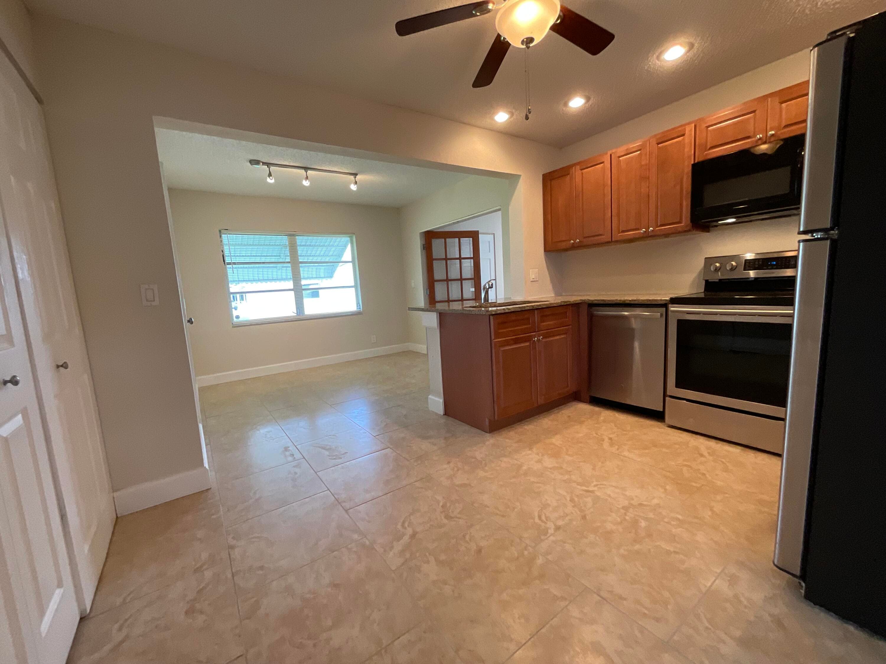 2016 SW 16th Avenue, Boynton Beach, FL 33426 — photo 18 of 25