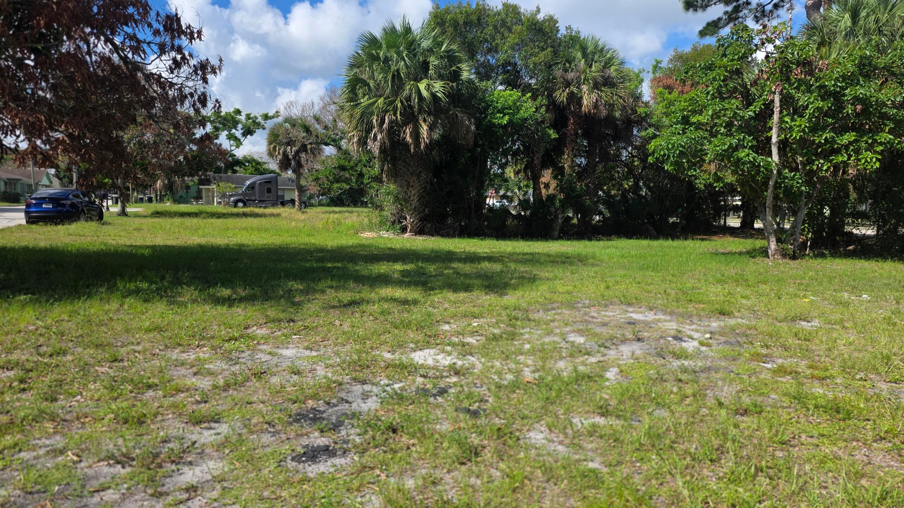 407 Dundas Court, Fort Pierce, FL 34950 — photo 8 of 9