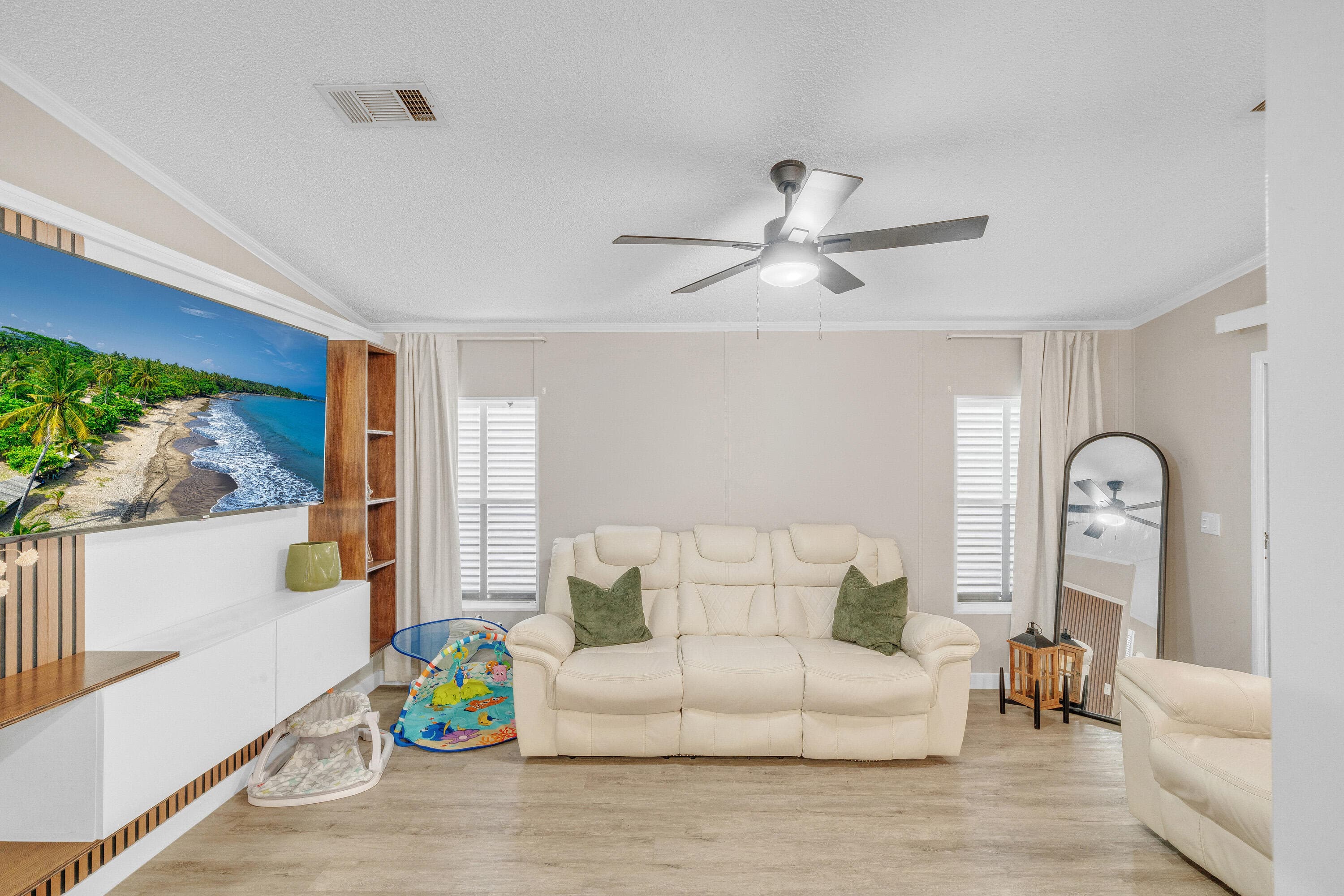 141 Plantation Boulevard, Lake Worth, FL 33467 — photo 13 of 40