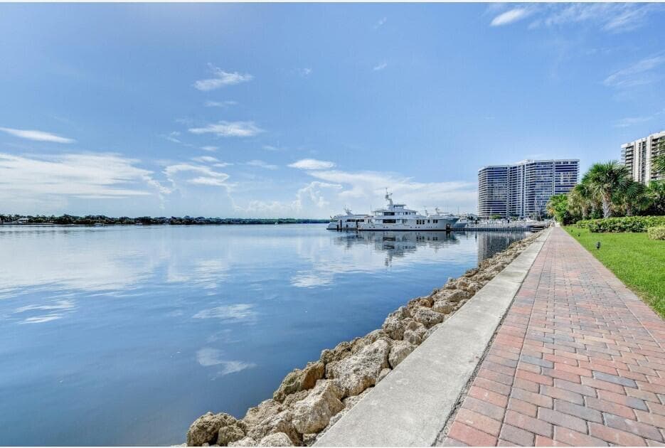124 Lakeshore Drive 8280, North Palm Beach, FL 33408 — photo 1 of 1