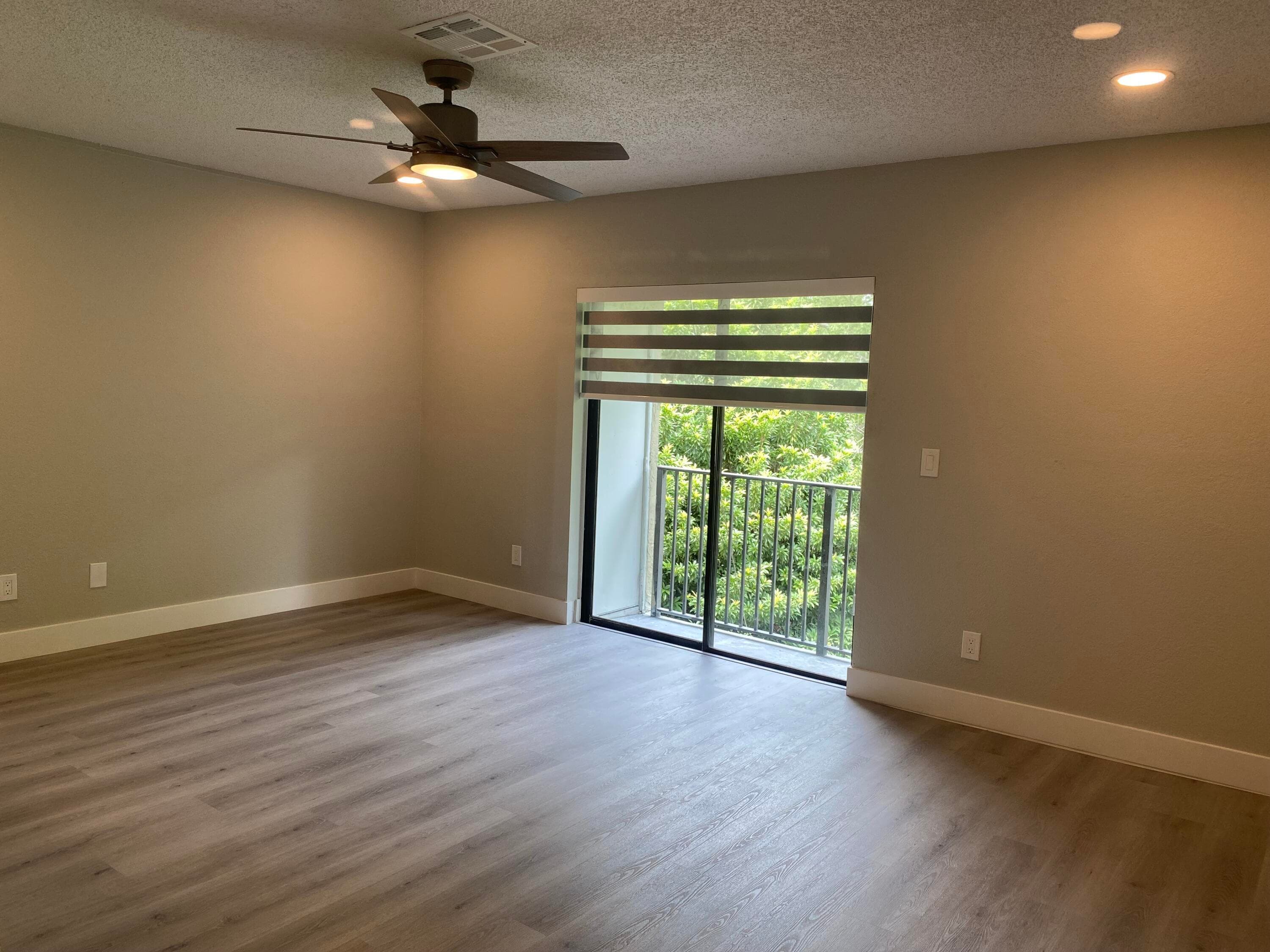 11432 NW 43rd Street Top Right, Coral Springs, FL 33065 — photo 9 of 30