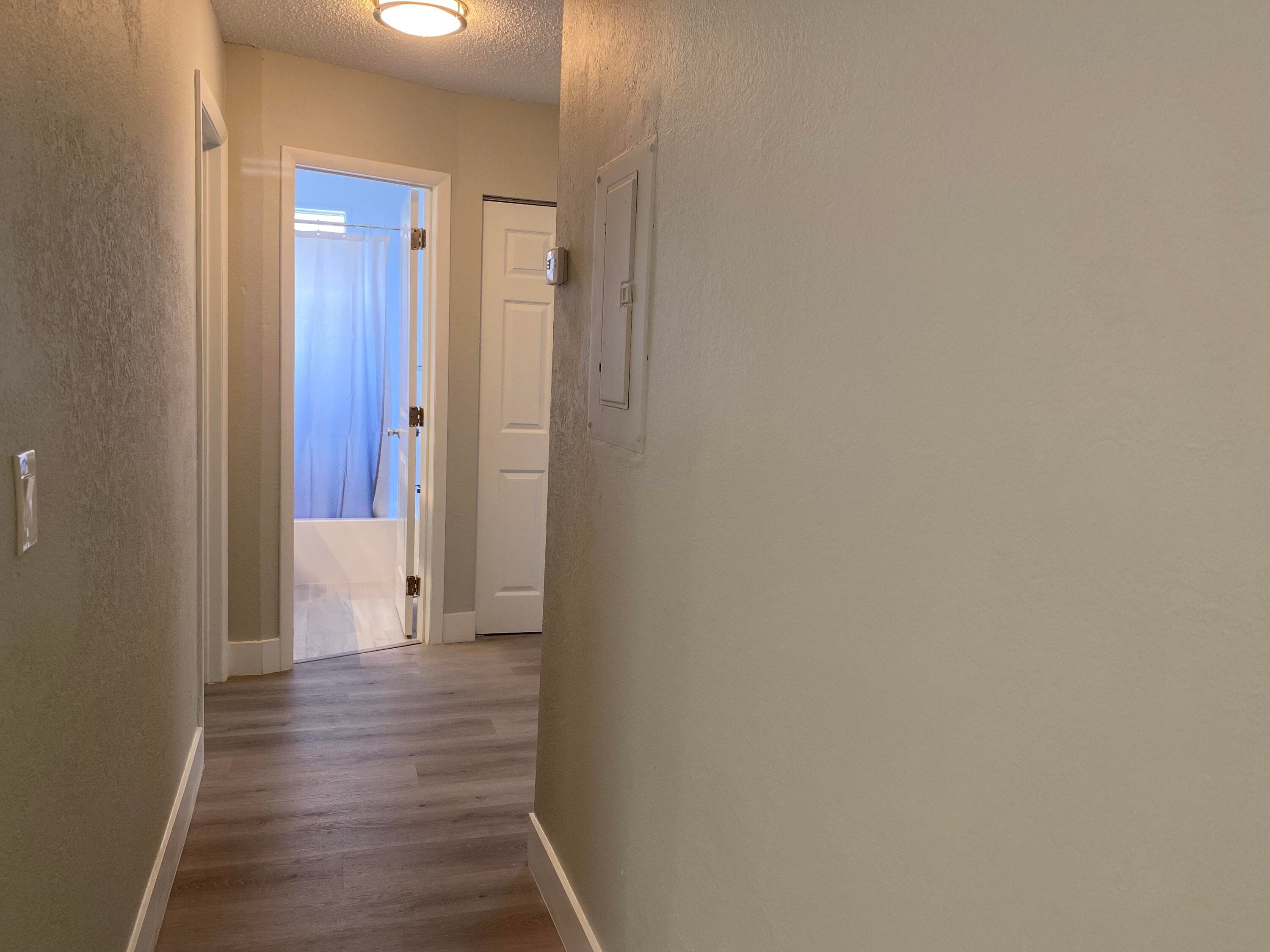 11432 NW 43rd Street Top Right, Coral Springs, FL 33065 — photo 14 of 30