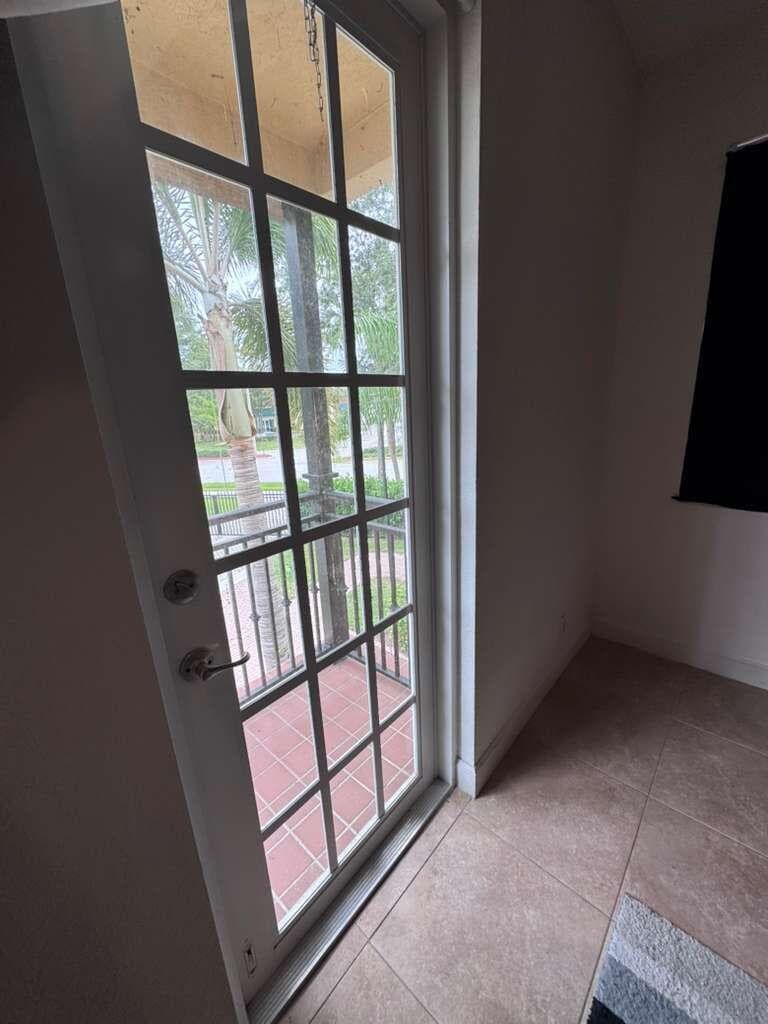 2812 Eagle Rock Circle 906, West Palm Beach, FL 33411 — photo 20 of 40
