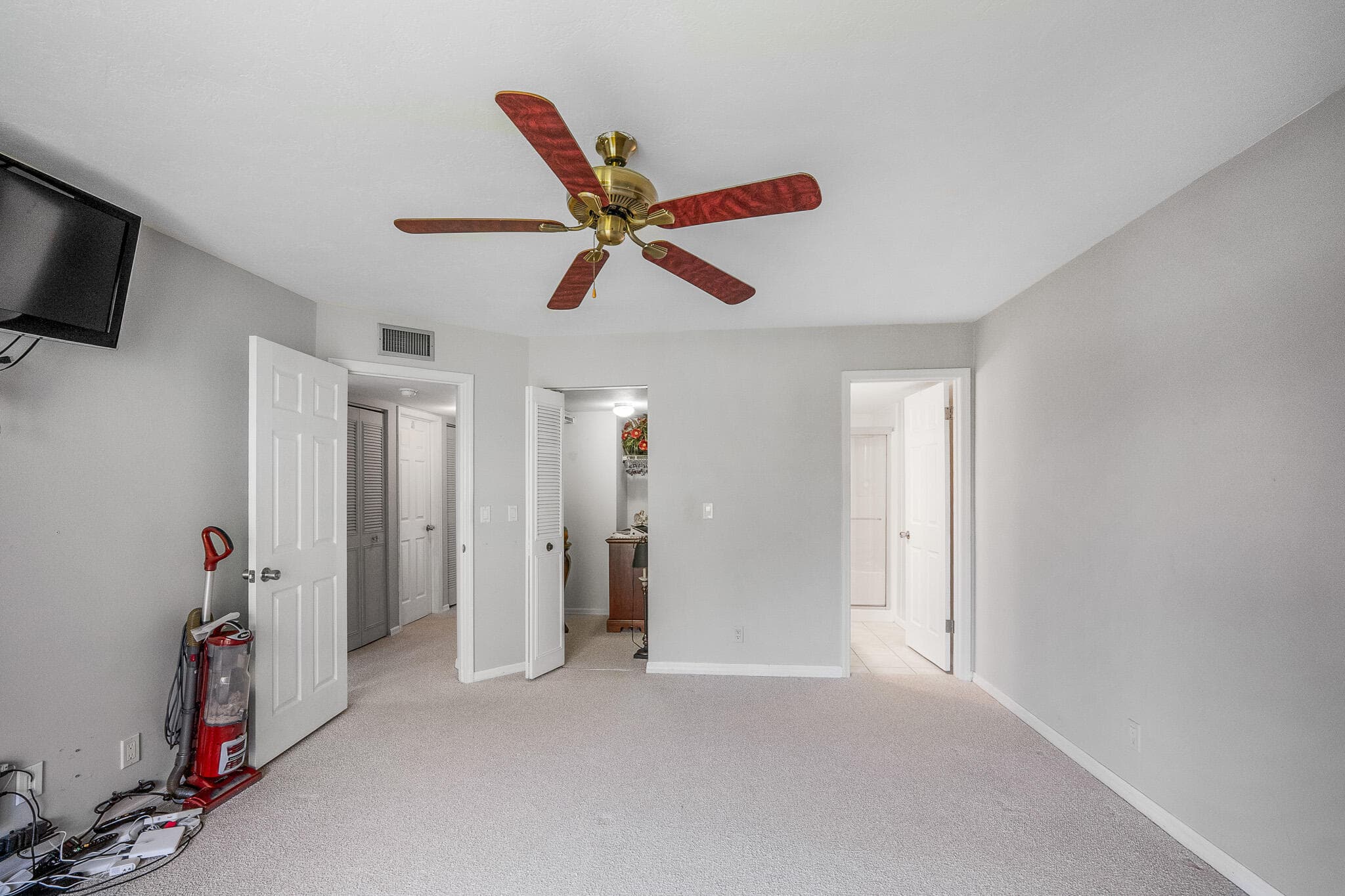 361 SW South River Drive 101, Stuart, FL 34997 — photo 14 of 34