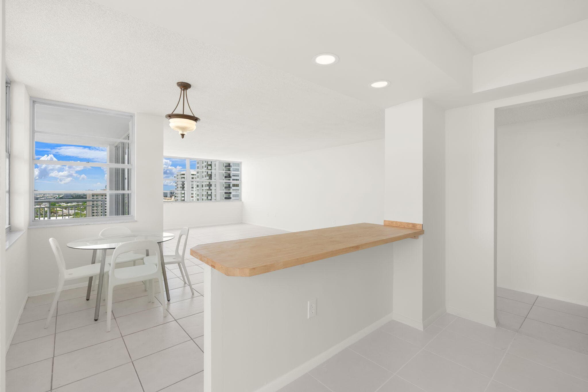18011 Biscayne Boulevard 1704-1, Aventura, FL 33160 — photo 8 of 41