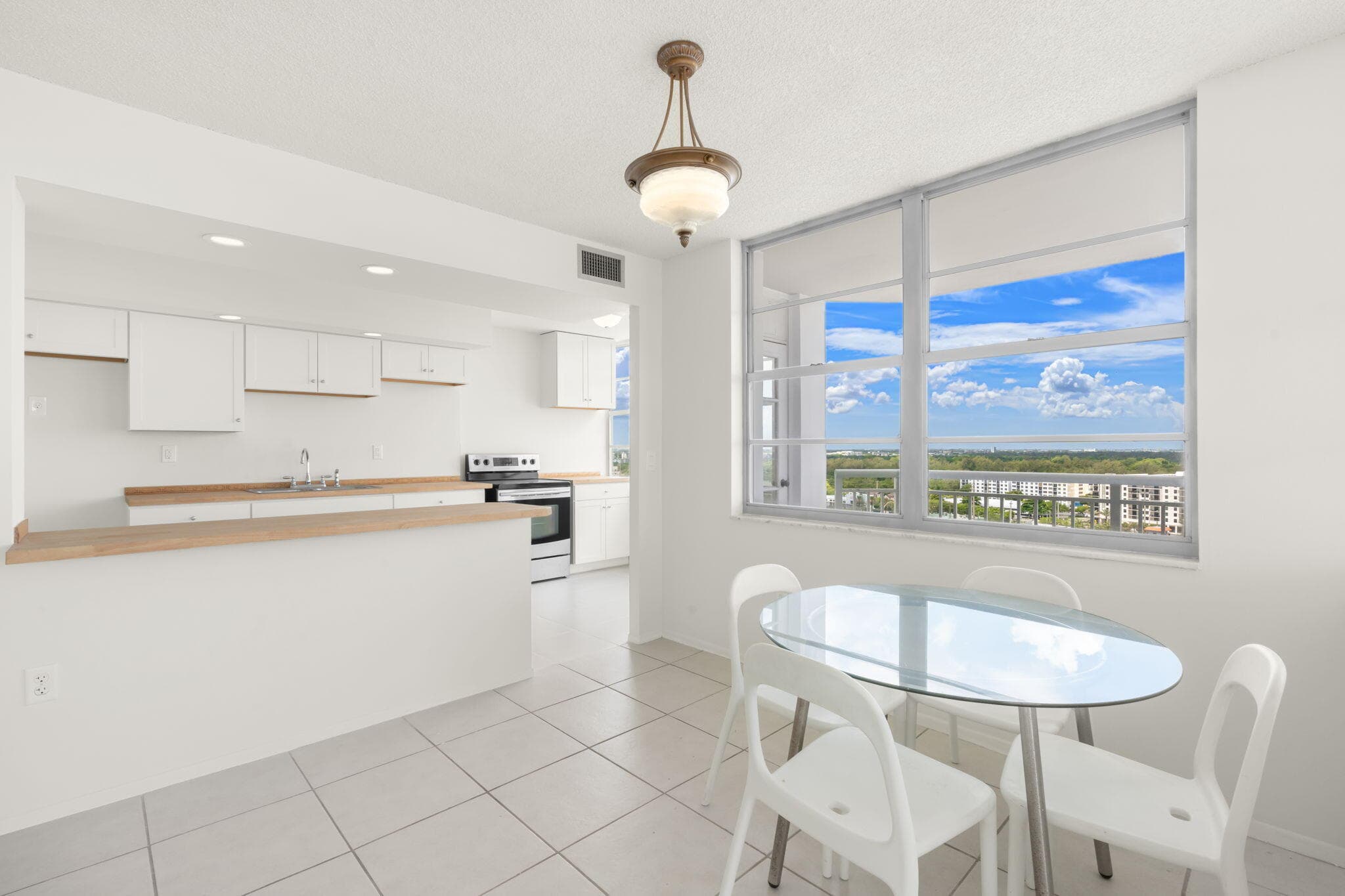 18011 Biscayne Boulevard 1704-1, Aventura, FL 33160 — photo 4 of 41