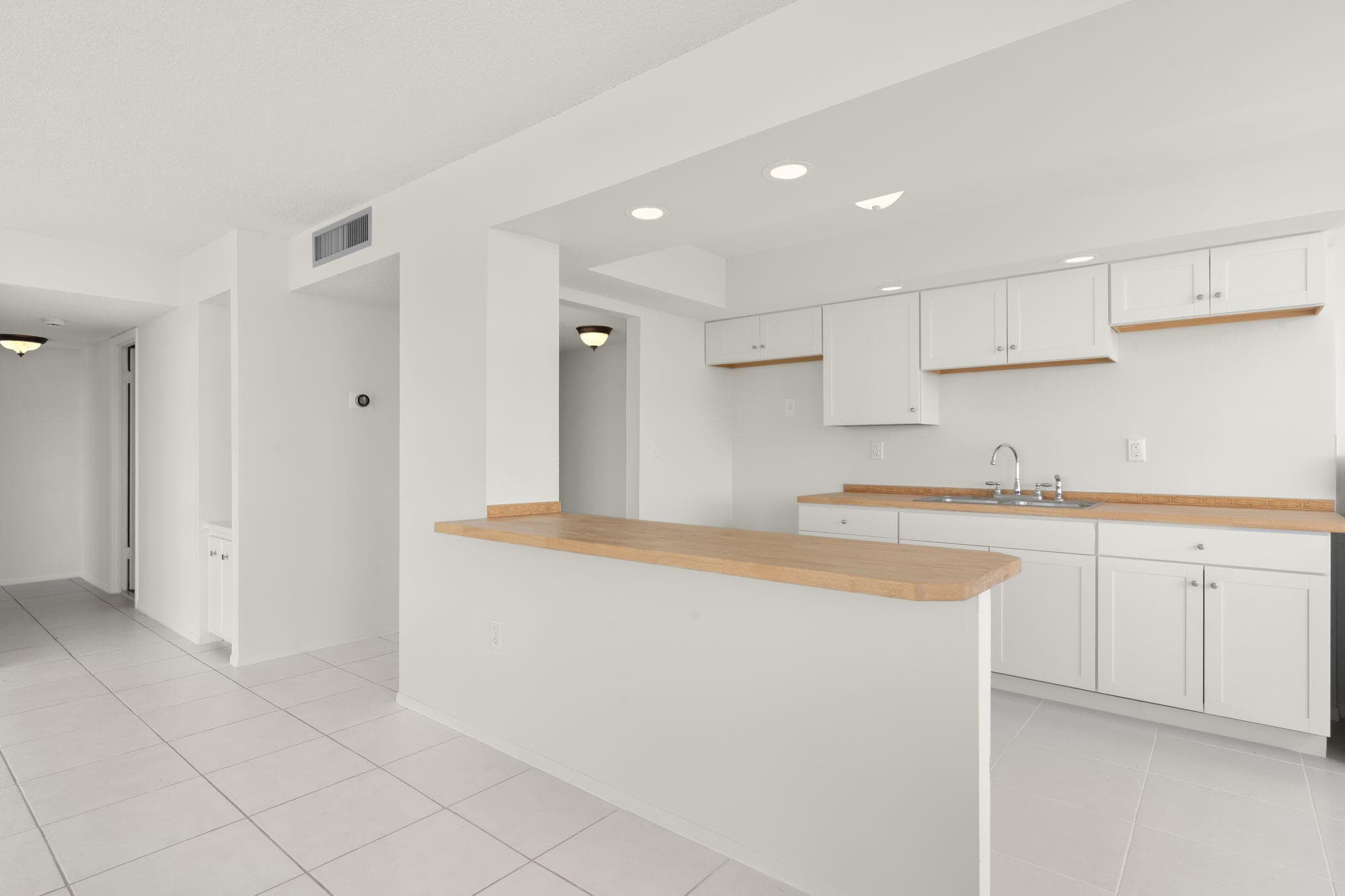 18011 Biscayne Boulevard 1704-1, Aventura, FL 33160 — photo 7 of 41