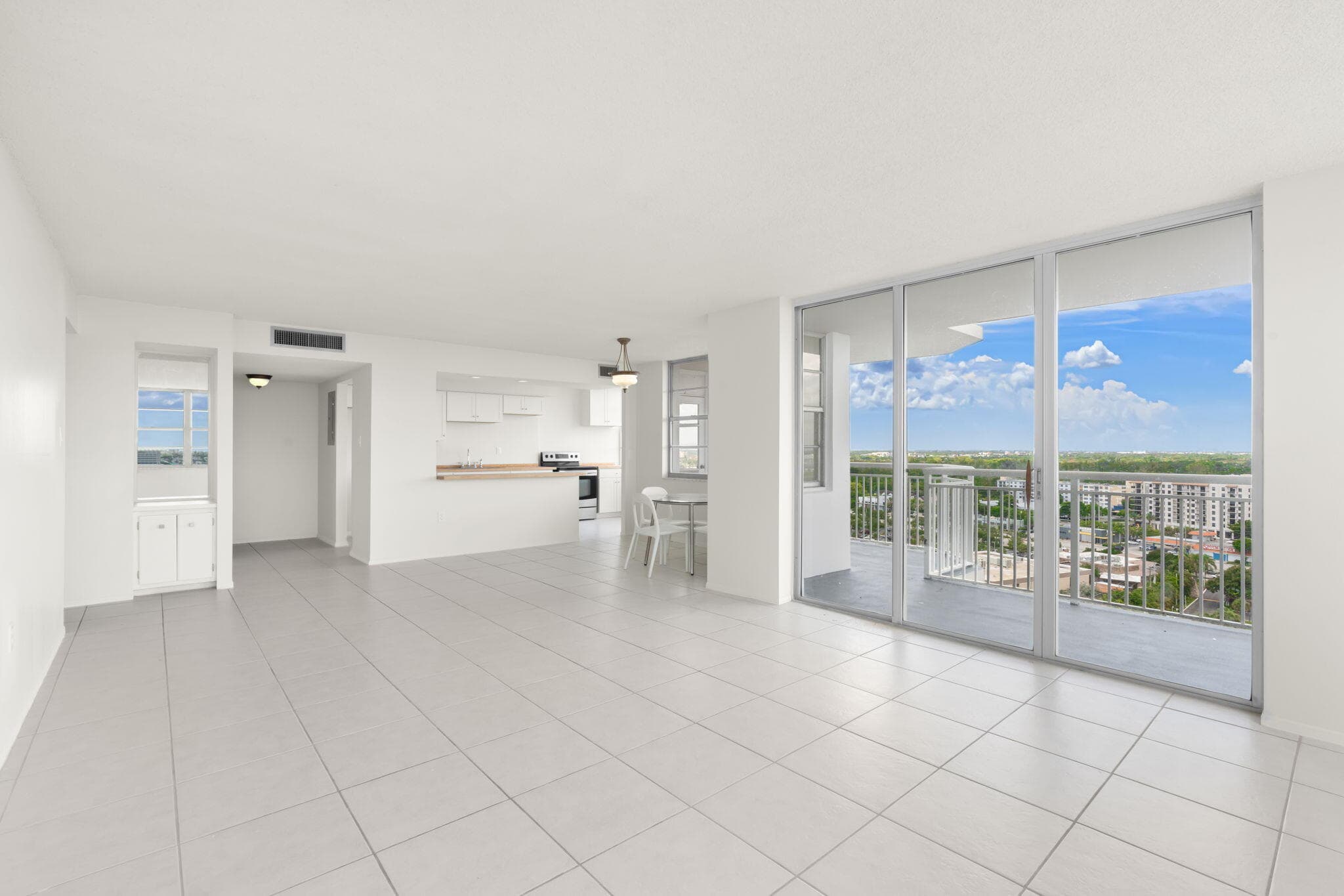 18011 Biscayne Boulevard 1704-1, Aventura, FL 33160 — photo 9 of 41