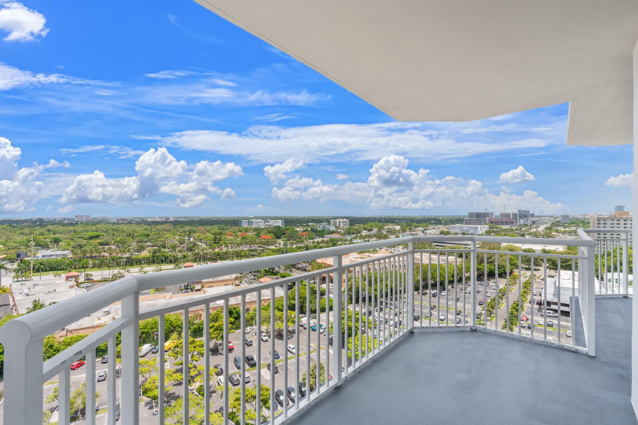 18011 Biscayne Boulevard 1704-1, Aventura, FL 33160 — photo 23 of 41