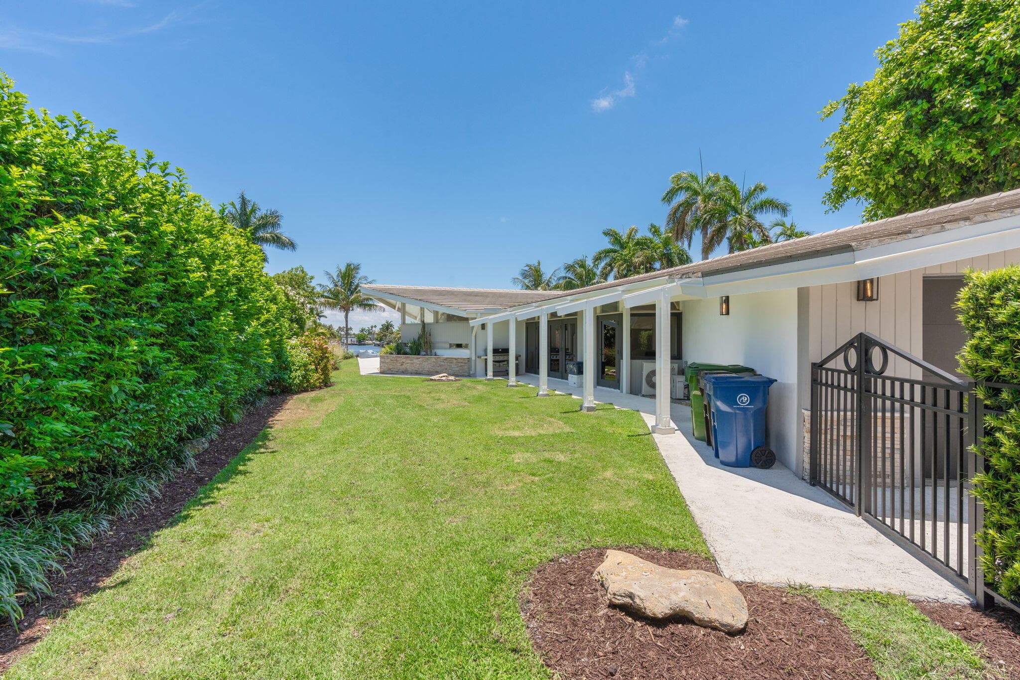 1425 Middle River Drive, Fort Lauderdale, FL 33304 — photo 11 of 73
