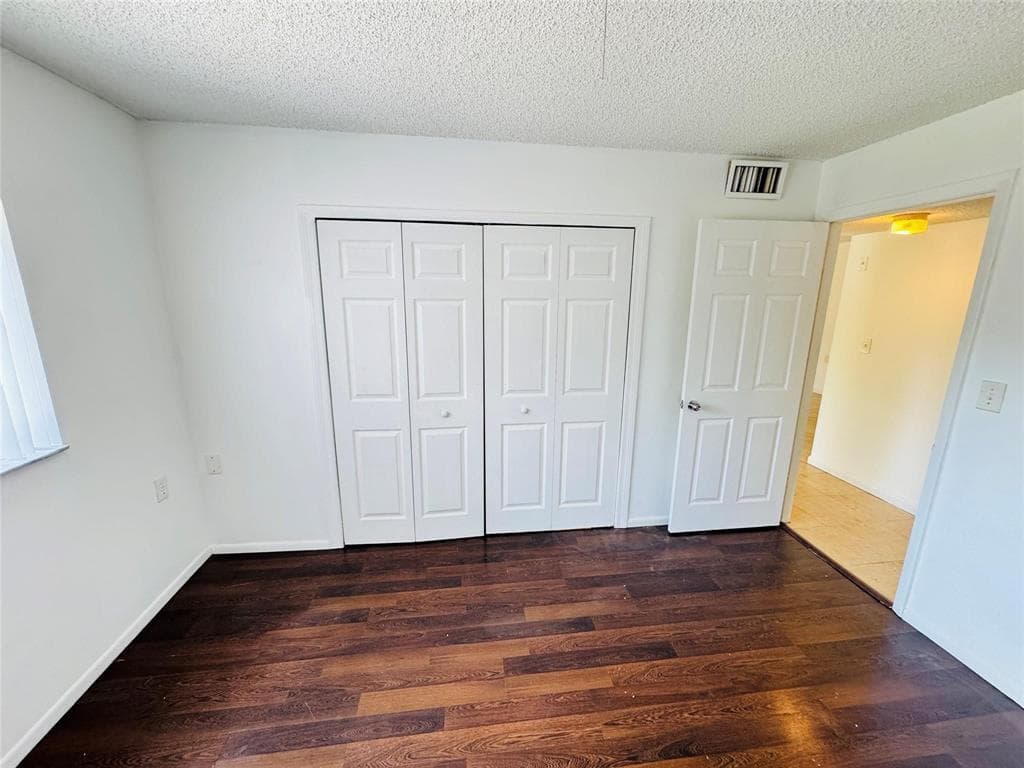 1068 N Benoist Farms Road 302, West Palm Beach, FL 33411 — photo 4 of 13