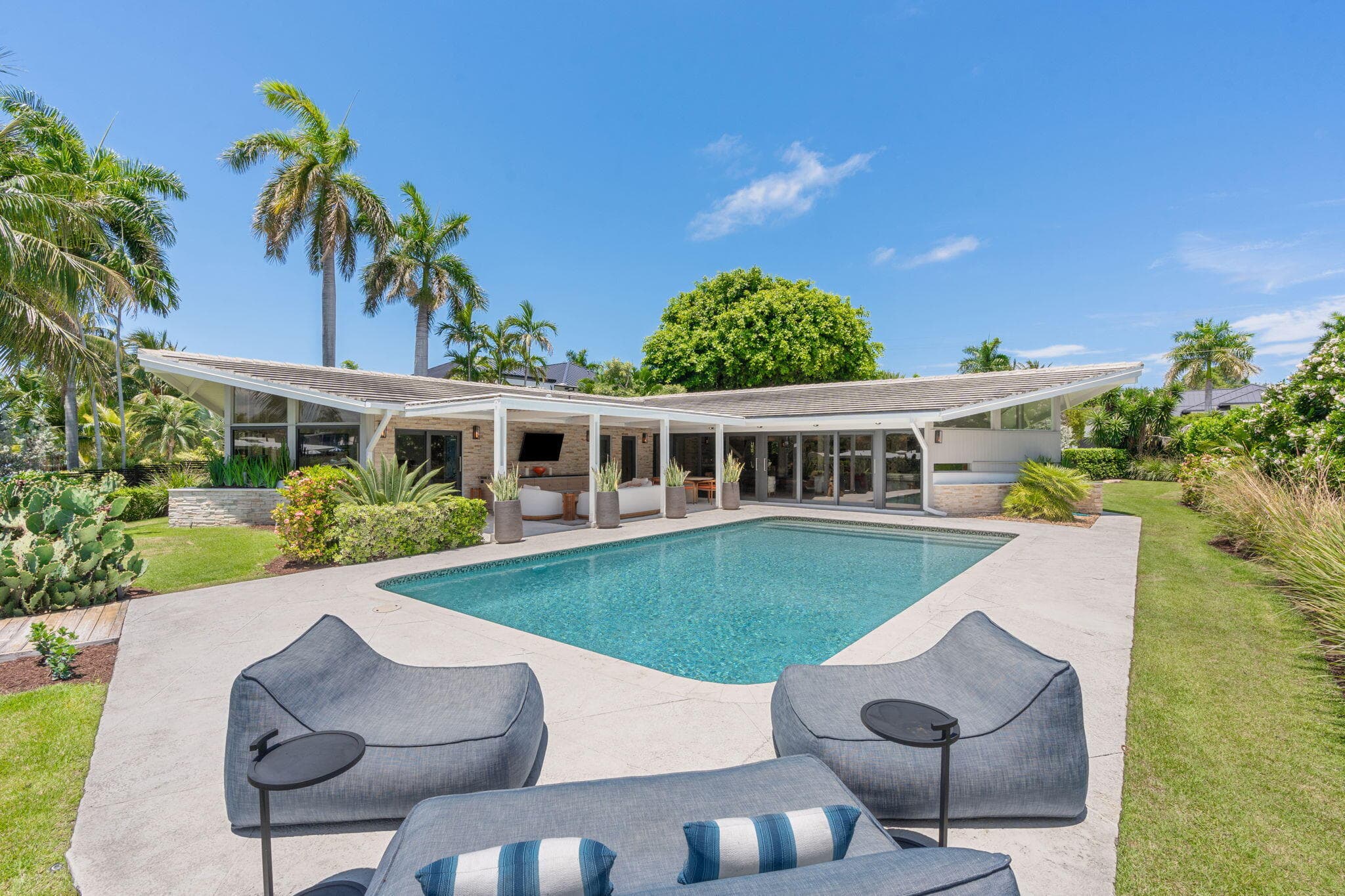 1425 Middle River Drive, Fort Lauderdale, FL 33304 — photo 59 of 73