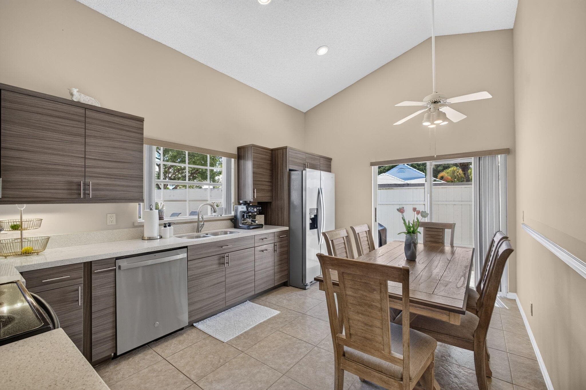 33 Selby Lane, Palm Beach Gardens, FL 33418 — photo 26 of 71