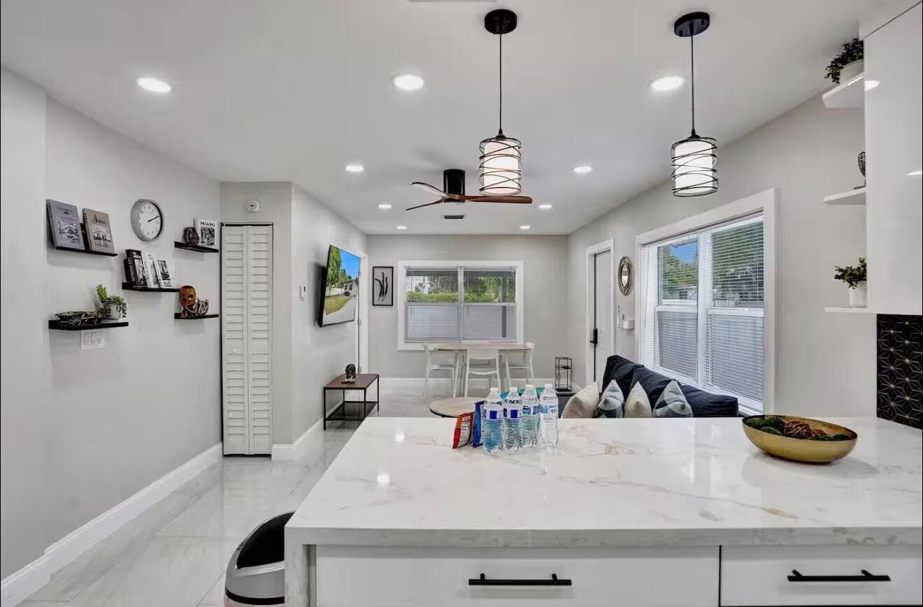 1701 Jefferson Street, Hollywood, FL 33020 — photo 10 of 26