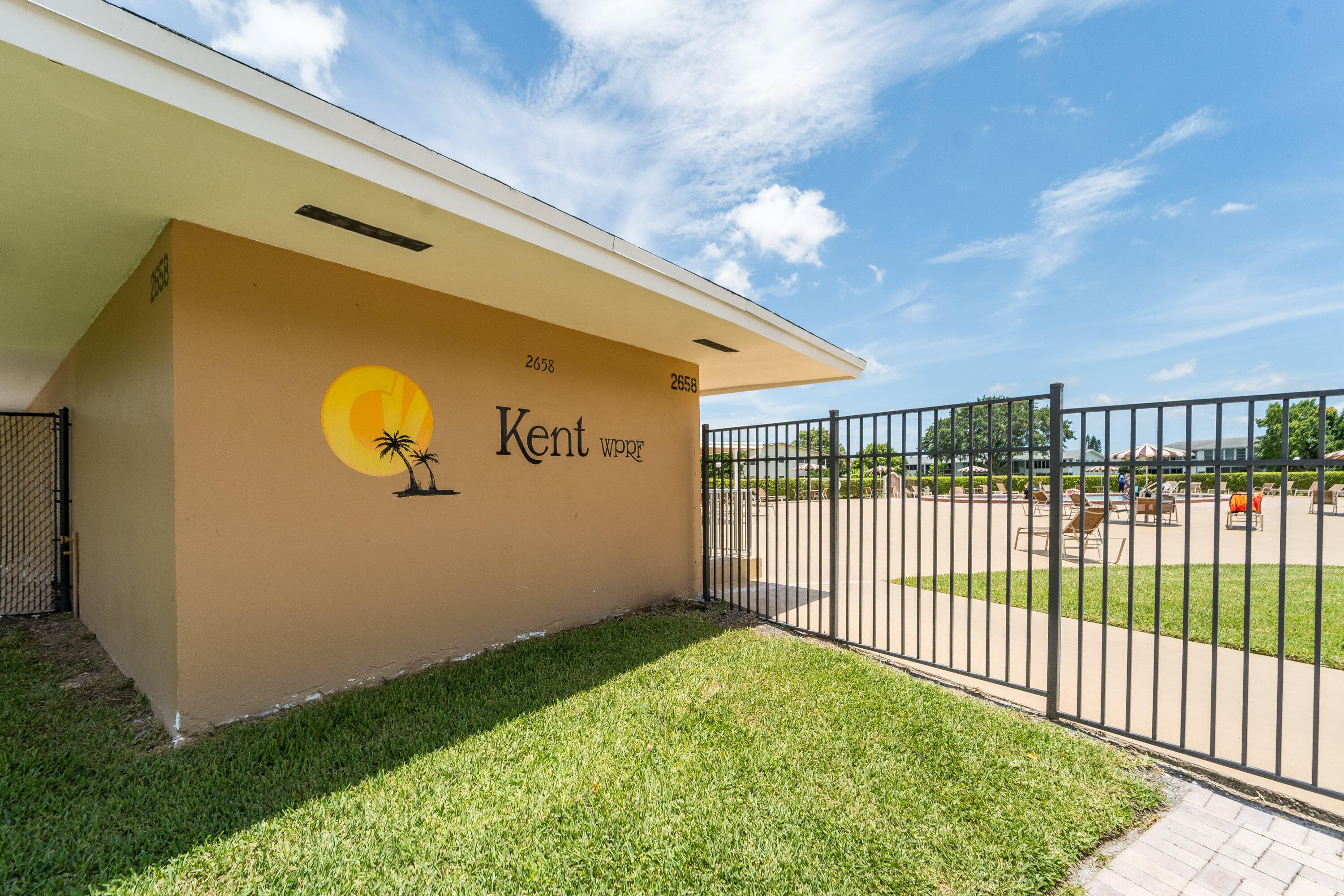 170 Kent J, West Palm Beach, FL 33417 — photo 24 of 26