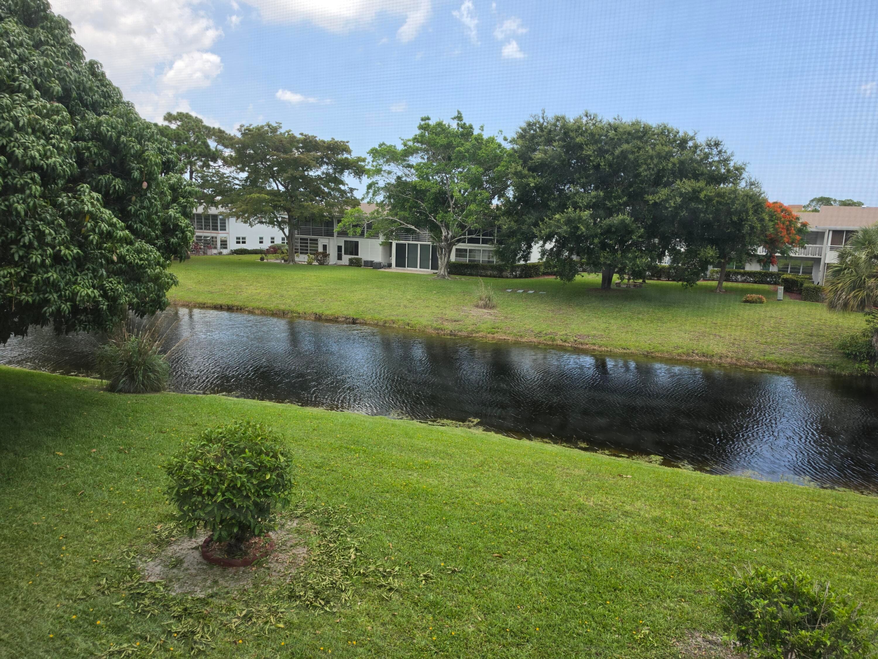 15 Markham A, Deerfield Beach, FL 33442 — photo 18 of 33