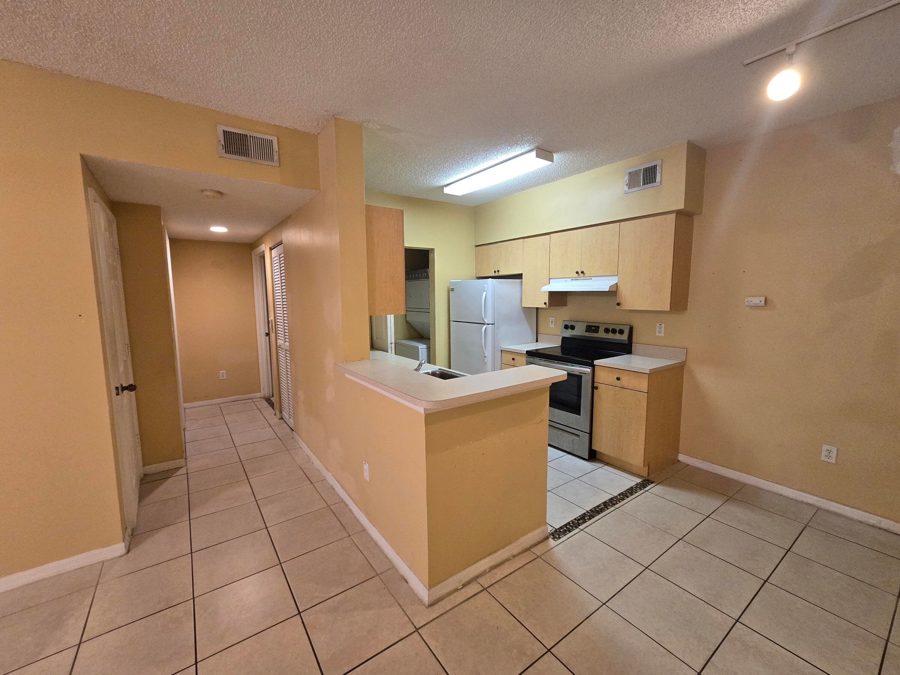 10306 Fox Trail Road S 912, West Palm Beach, FL 33411 — photo 5 of 11