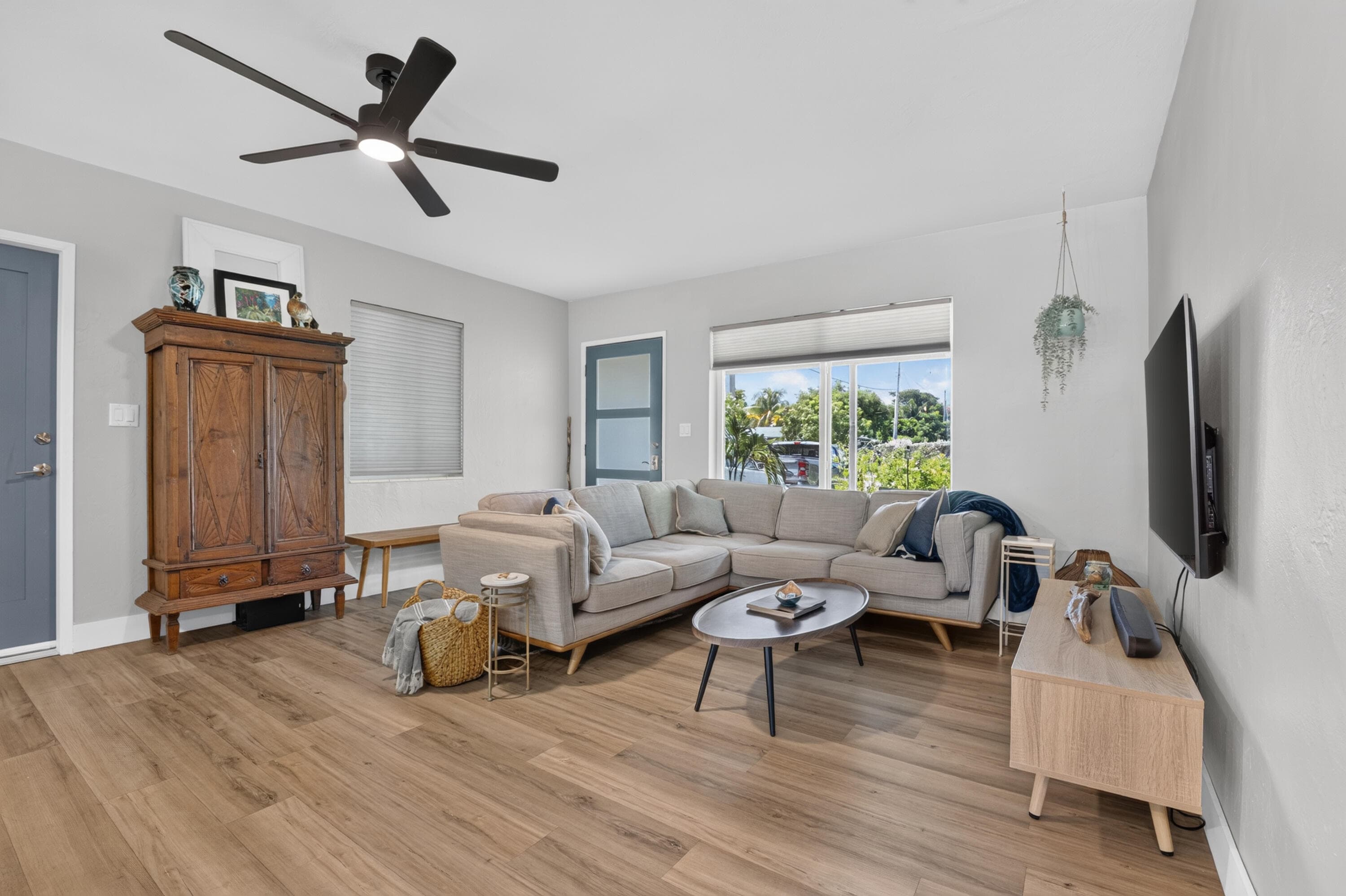 510 NE 8th Street, Pompano Beach, FL 33060 — photo 4 of 45
